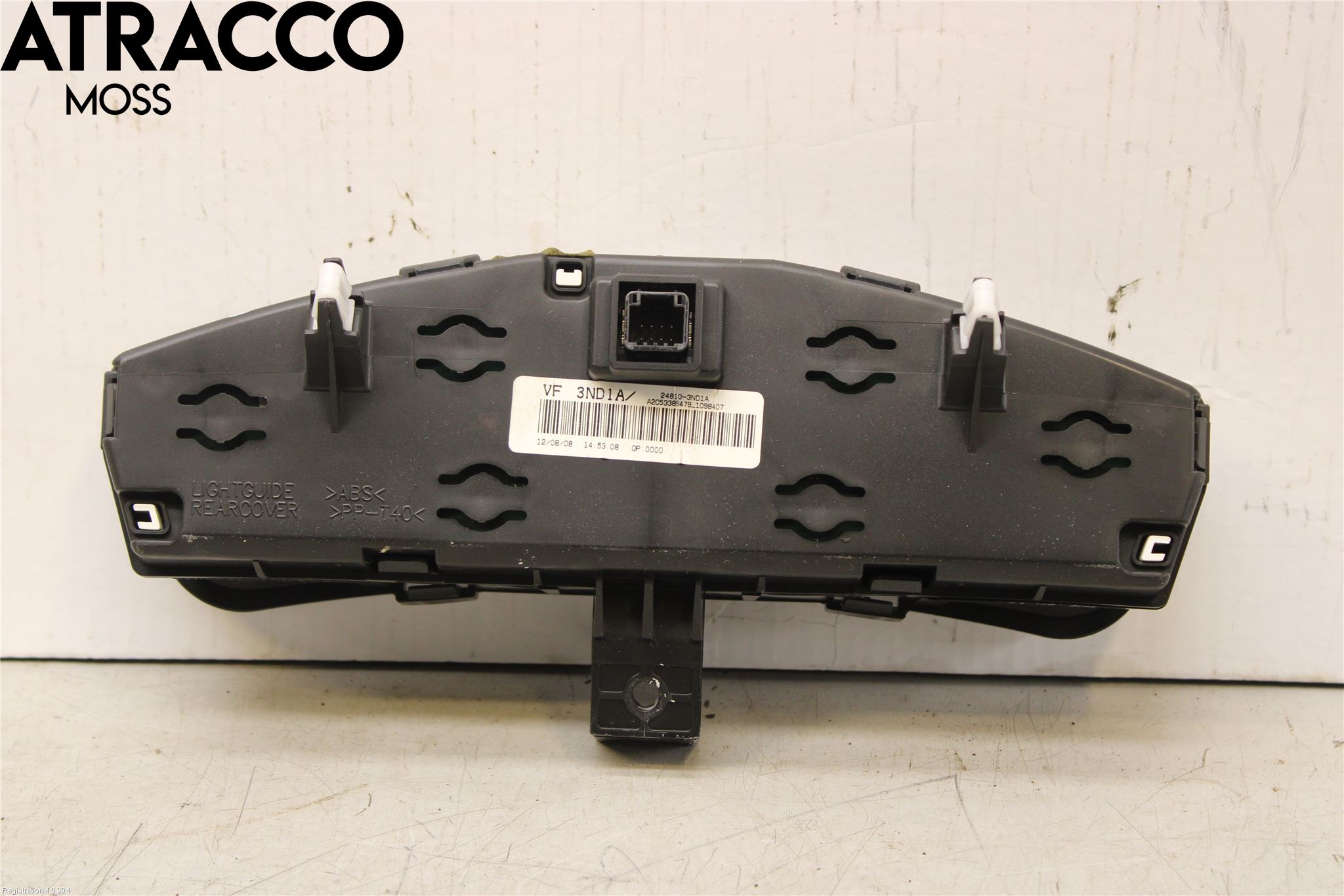 Nissan LEAF 11-17 Instr Kombinert