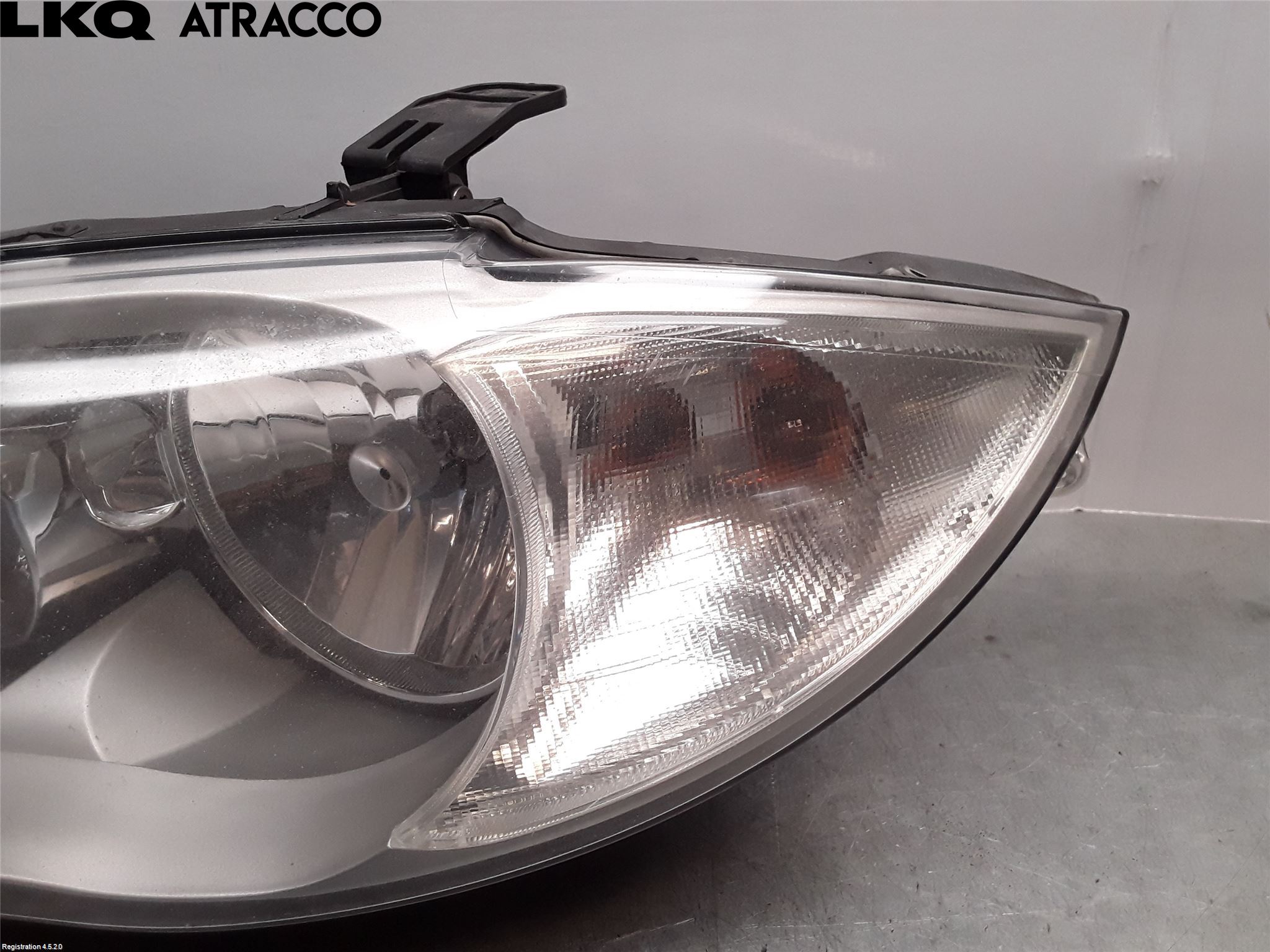 BMW 1 E87/81 5D/3D 03-11 Frontlykt Venstre