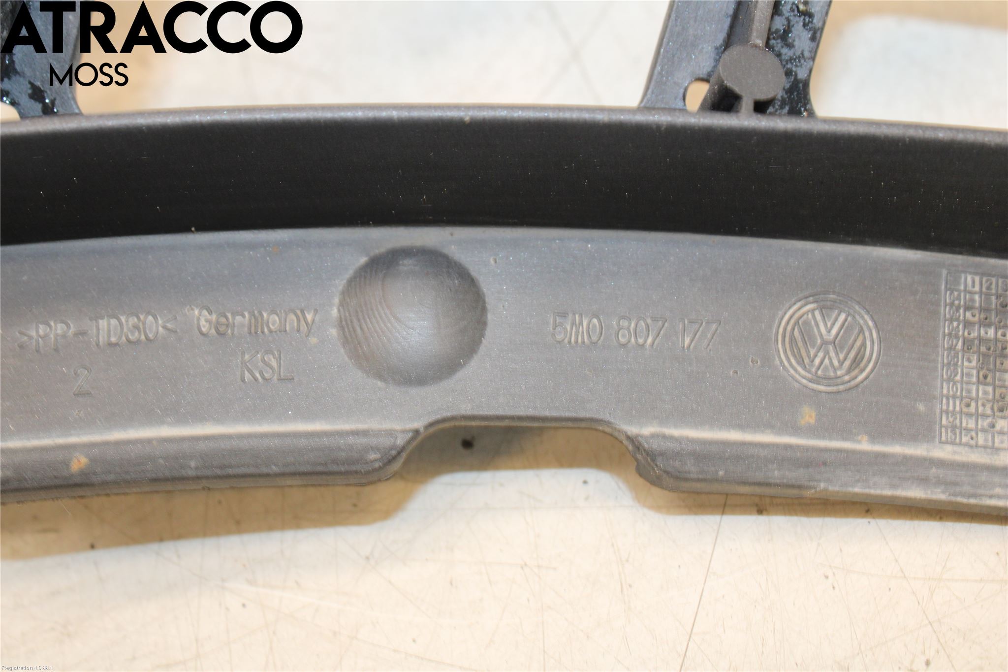 Volkswagen VW GOLF PLUS/CROSS GOLF 04-14 Støtfangerfeste Bak Venstre