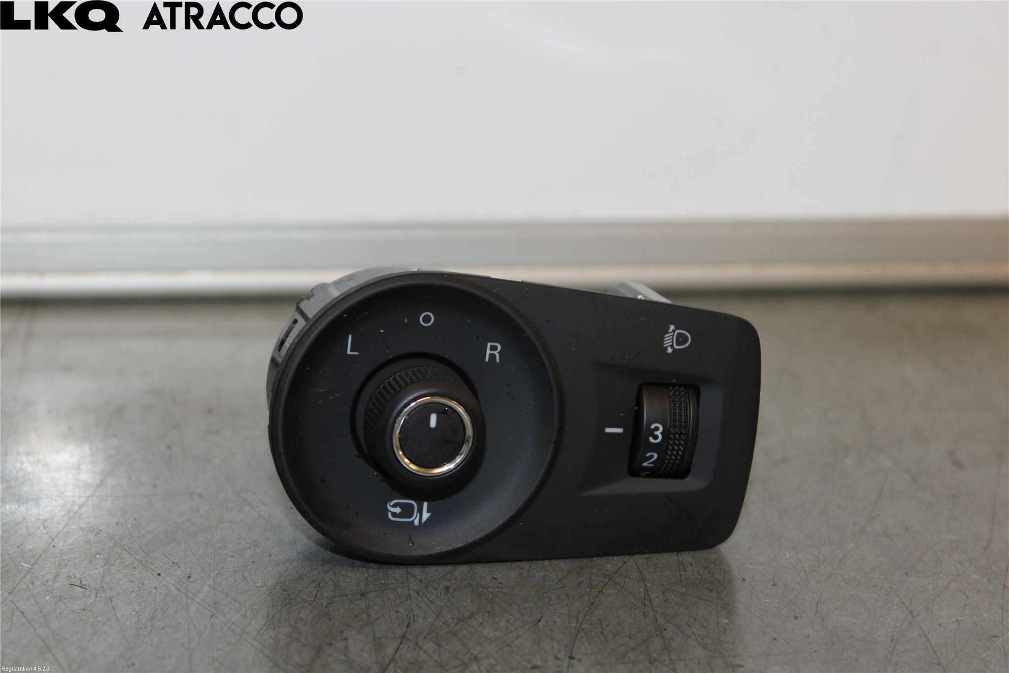 MG 4 23- Bryter Hovedlys