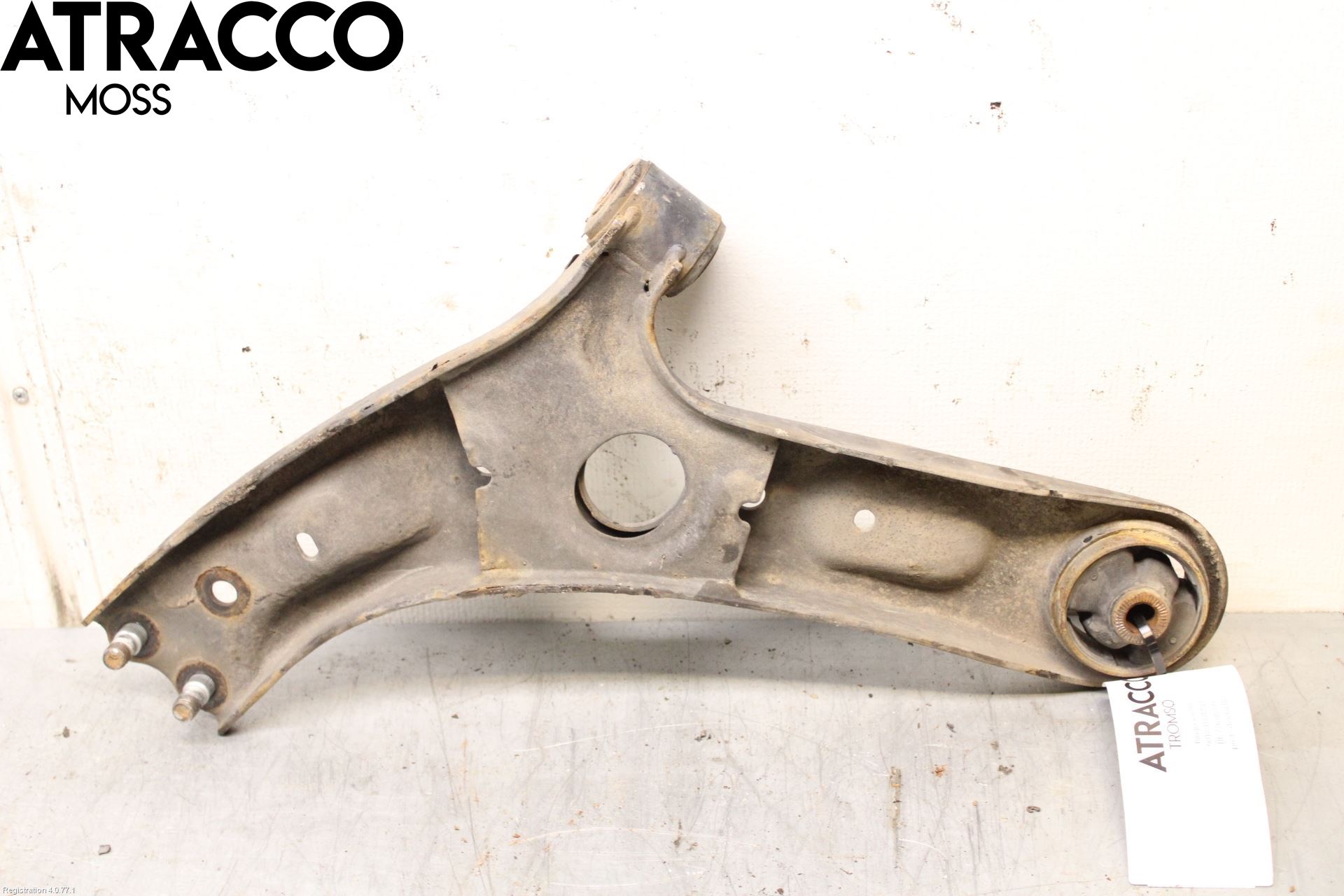 Kia CEED 12-18 Bærearm Foran Høyre Nedre