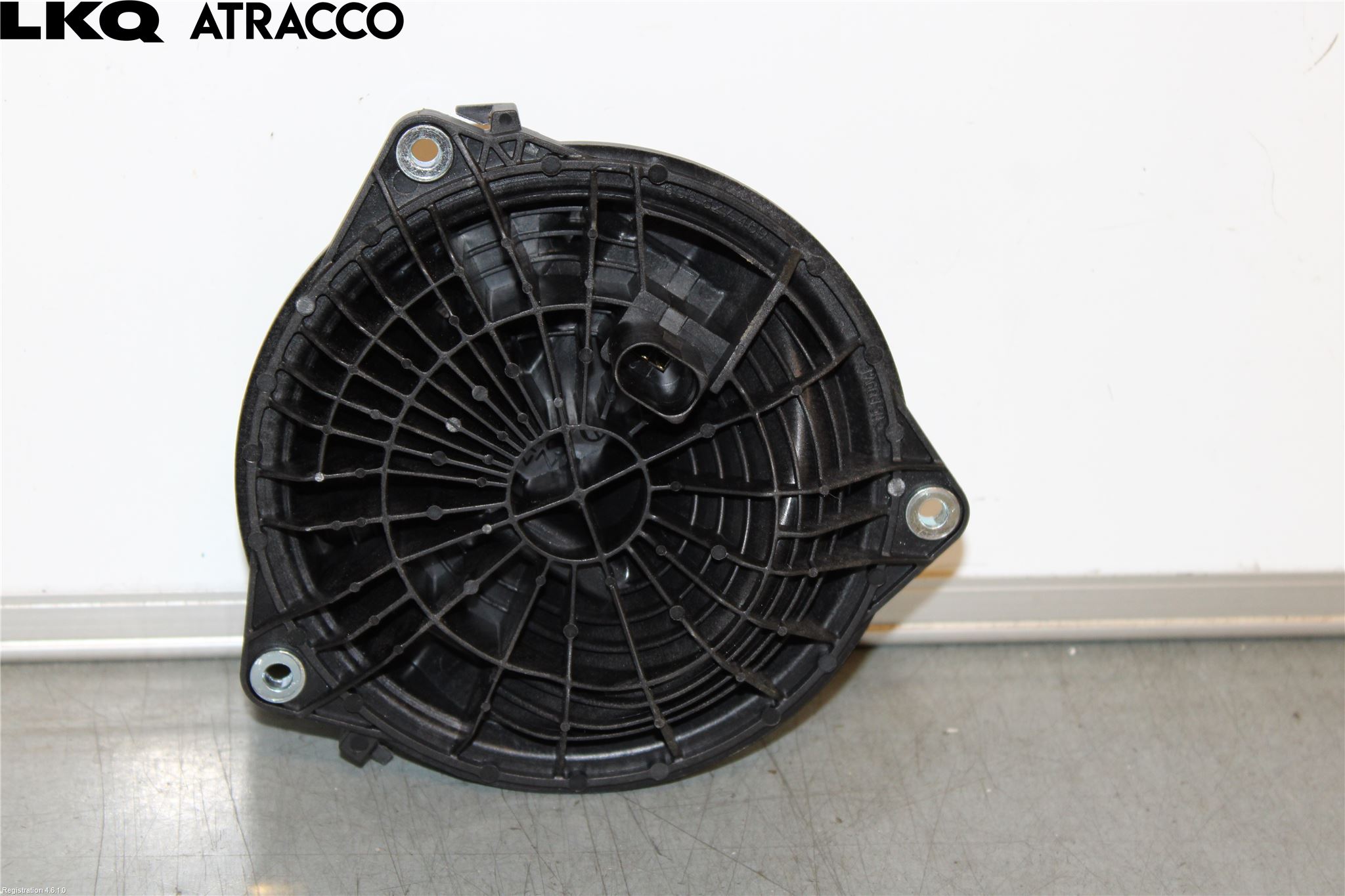 Volkswagen VW POLO 10-17 Bakluke Handtak Ytre