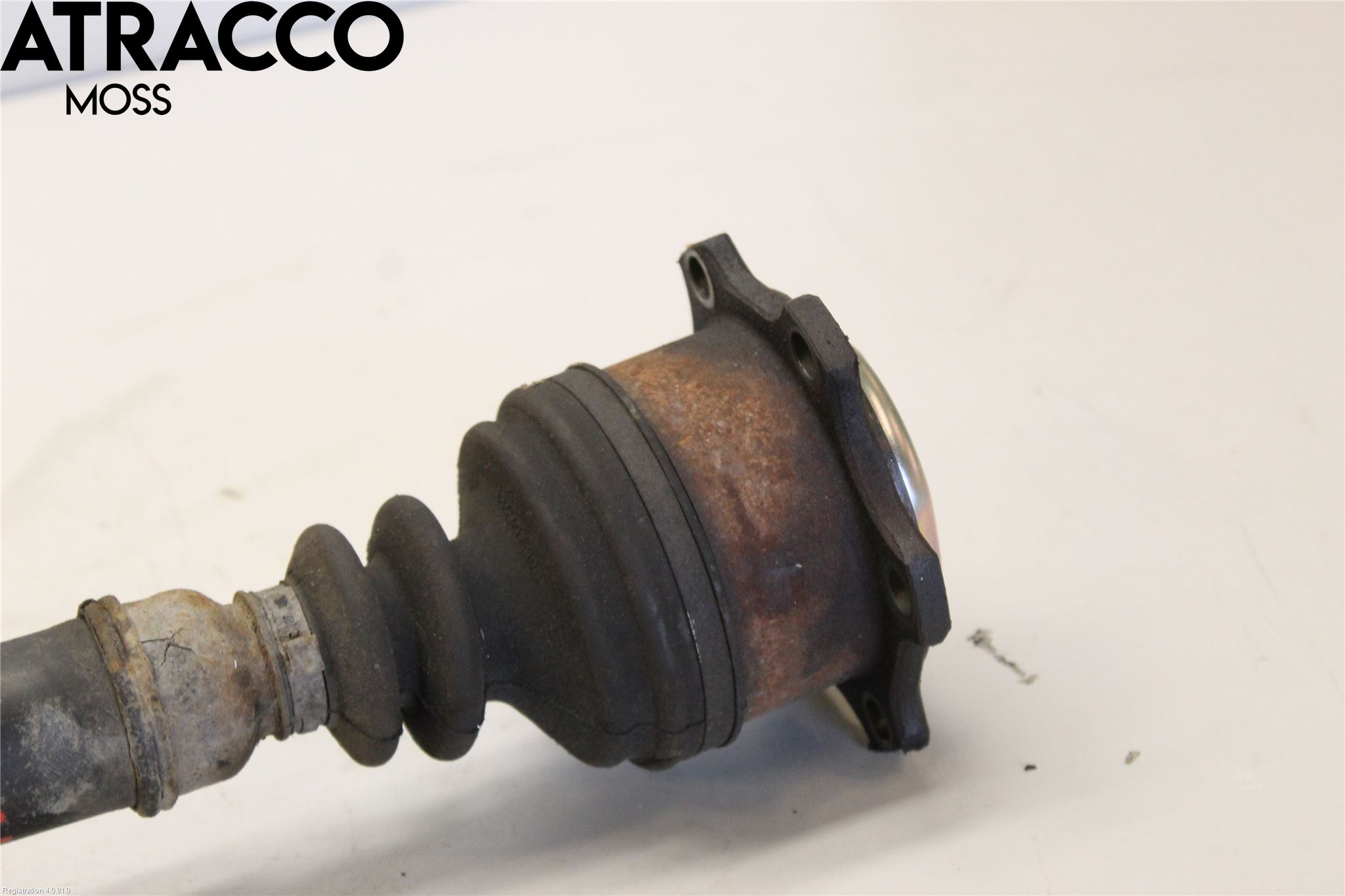 Audi A6/S6     97-05 Drivaksel Foran Kompl Høyre