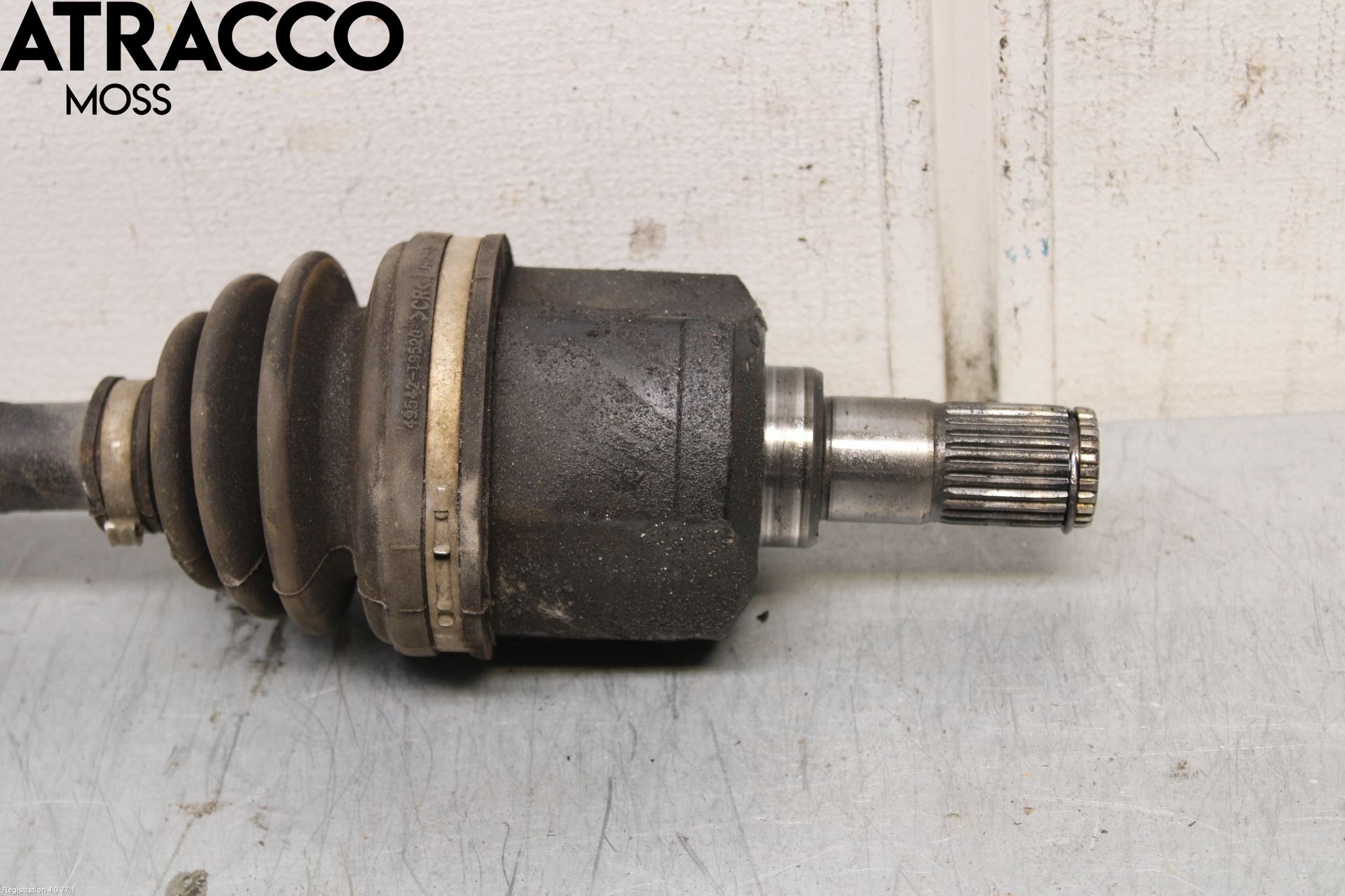 Hyundai i40 08-15 Drivaksel Foran Kompl Venstre