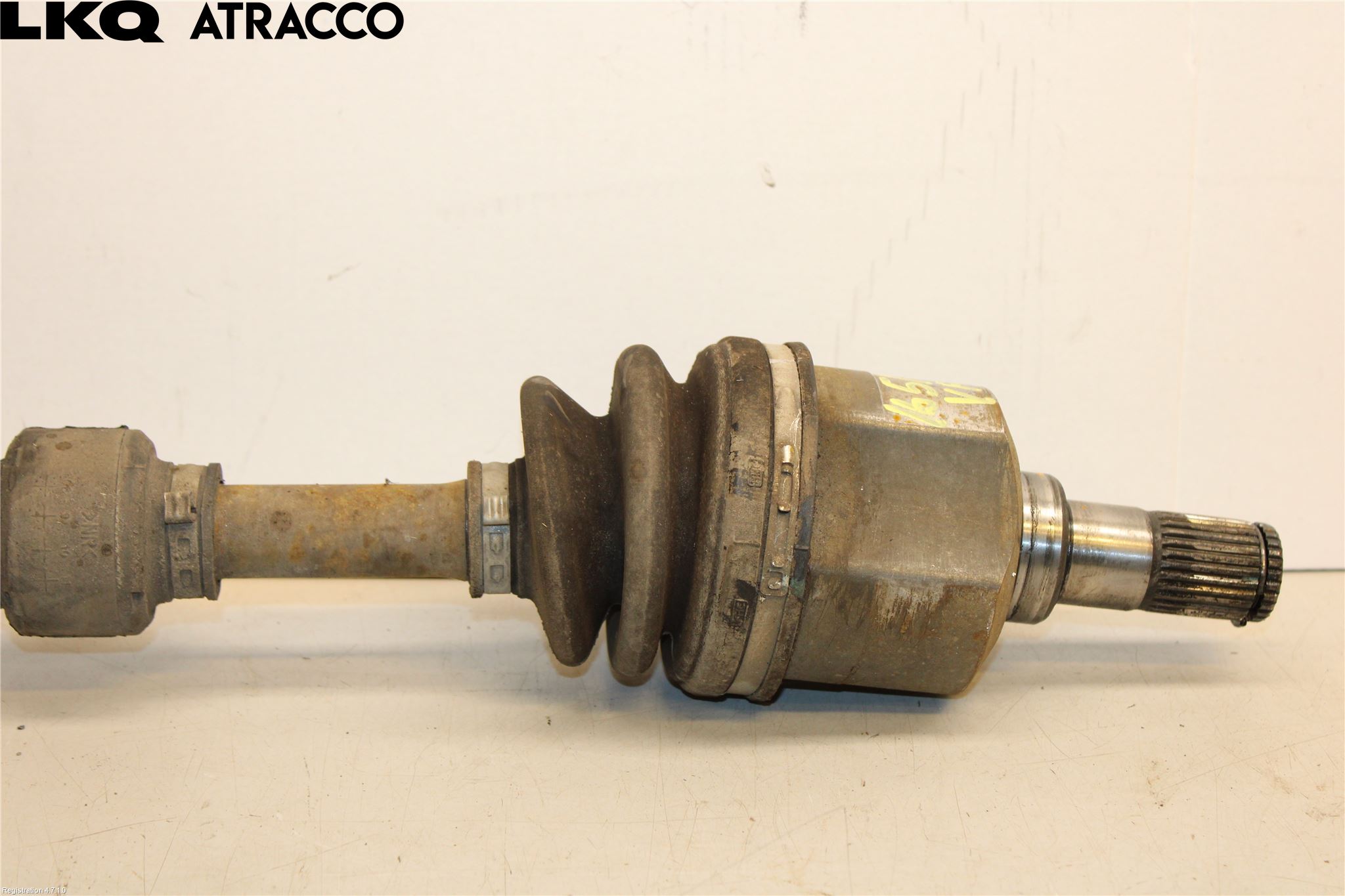 Kia CARENS III 13-19 Drivaksel Foran Kompl Venstre