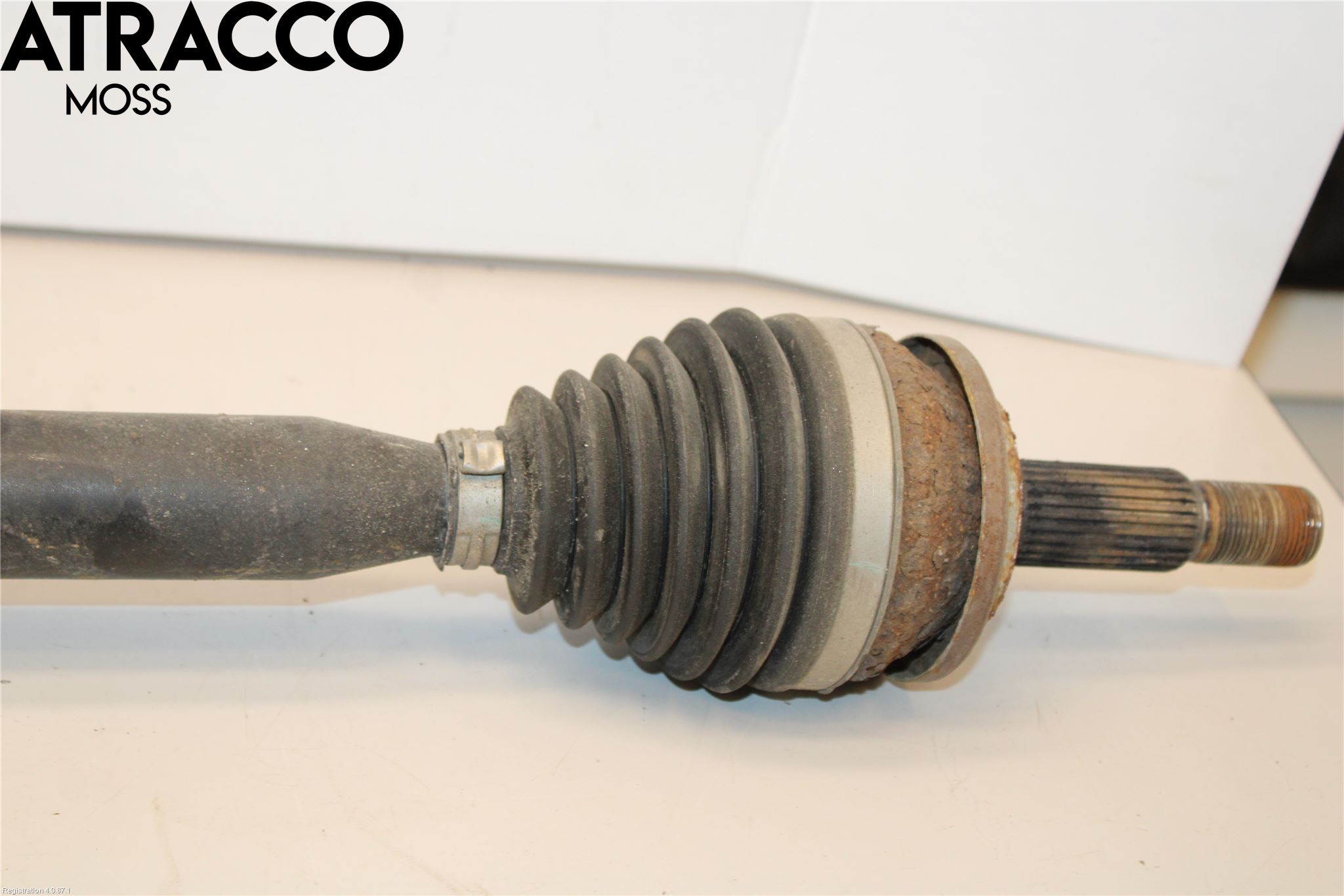 Toyota AVENSIS 09-15 Drivaksel Foran Kompl Høyre