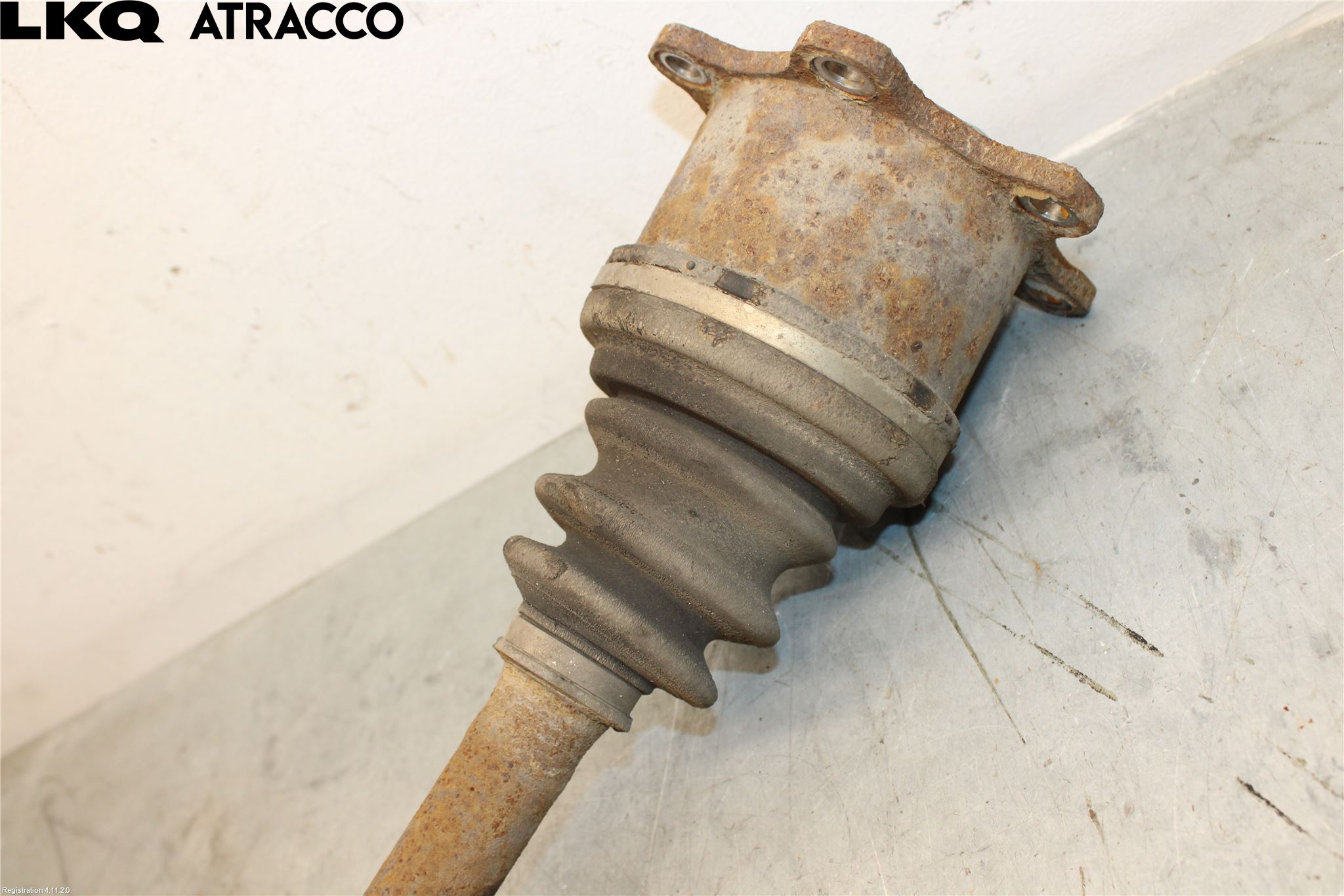 Toyota HI-ACE 06-12 Drivaksel Bak Kompl Venstre