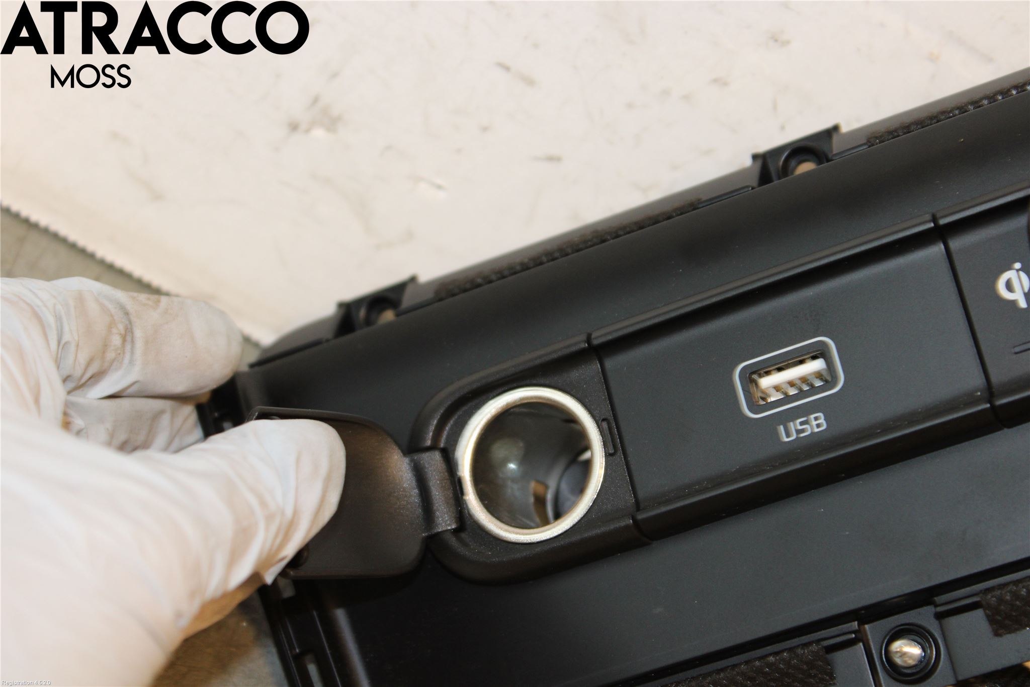 Kia SOUL 09- Usb Connection