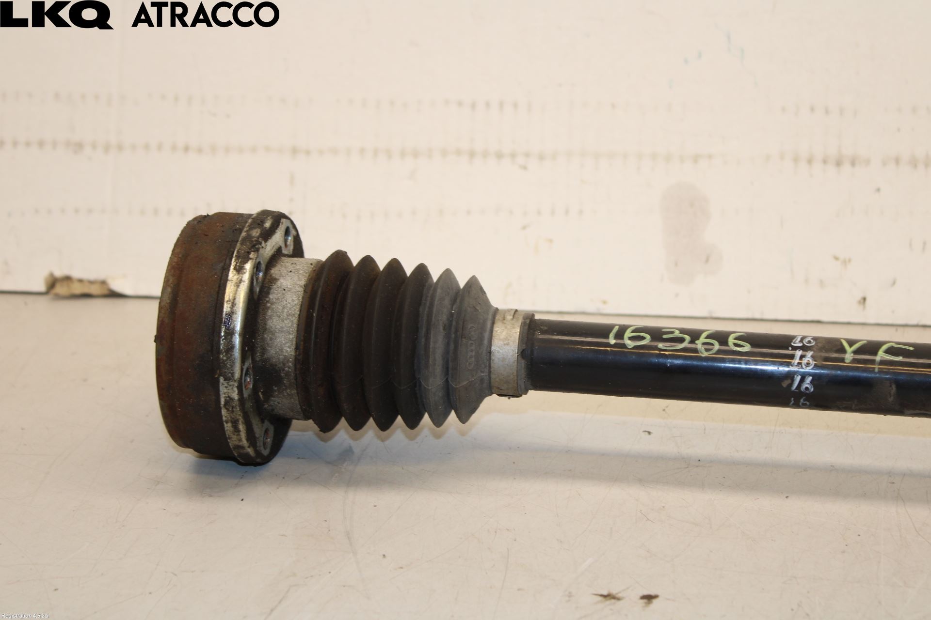 Volkswagen VW POLO 10-17 Drivaksel Foran Kompl Venstre