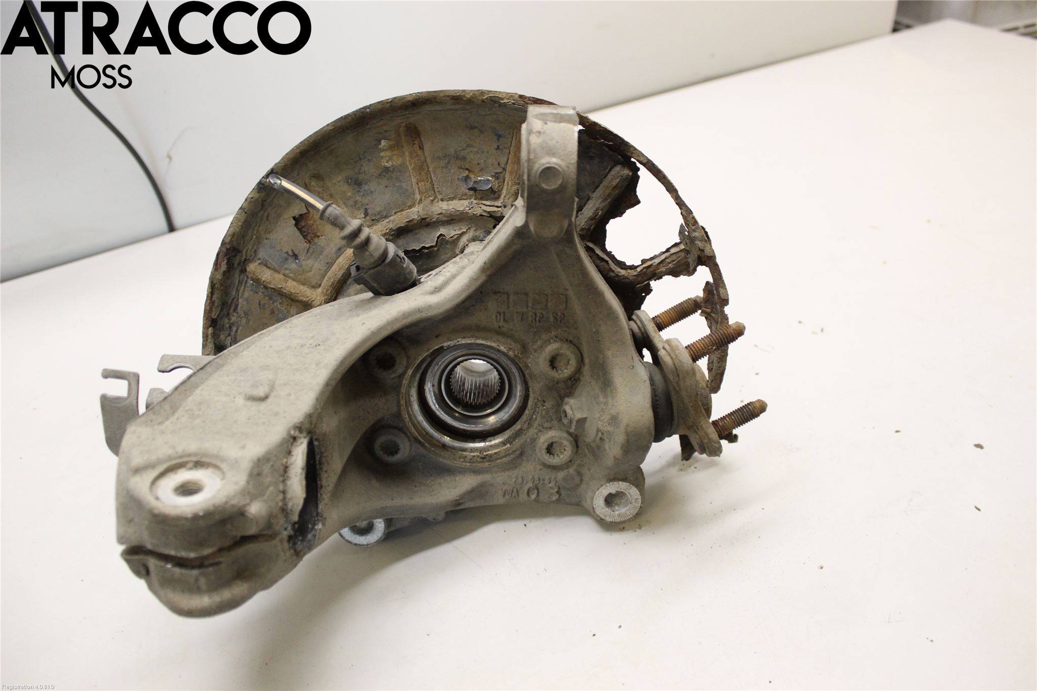 Volkswagen VW PASSAT 11-14 Spindel Hf