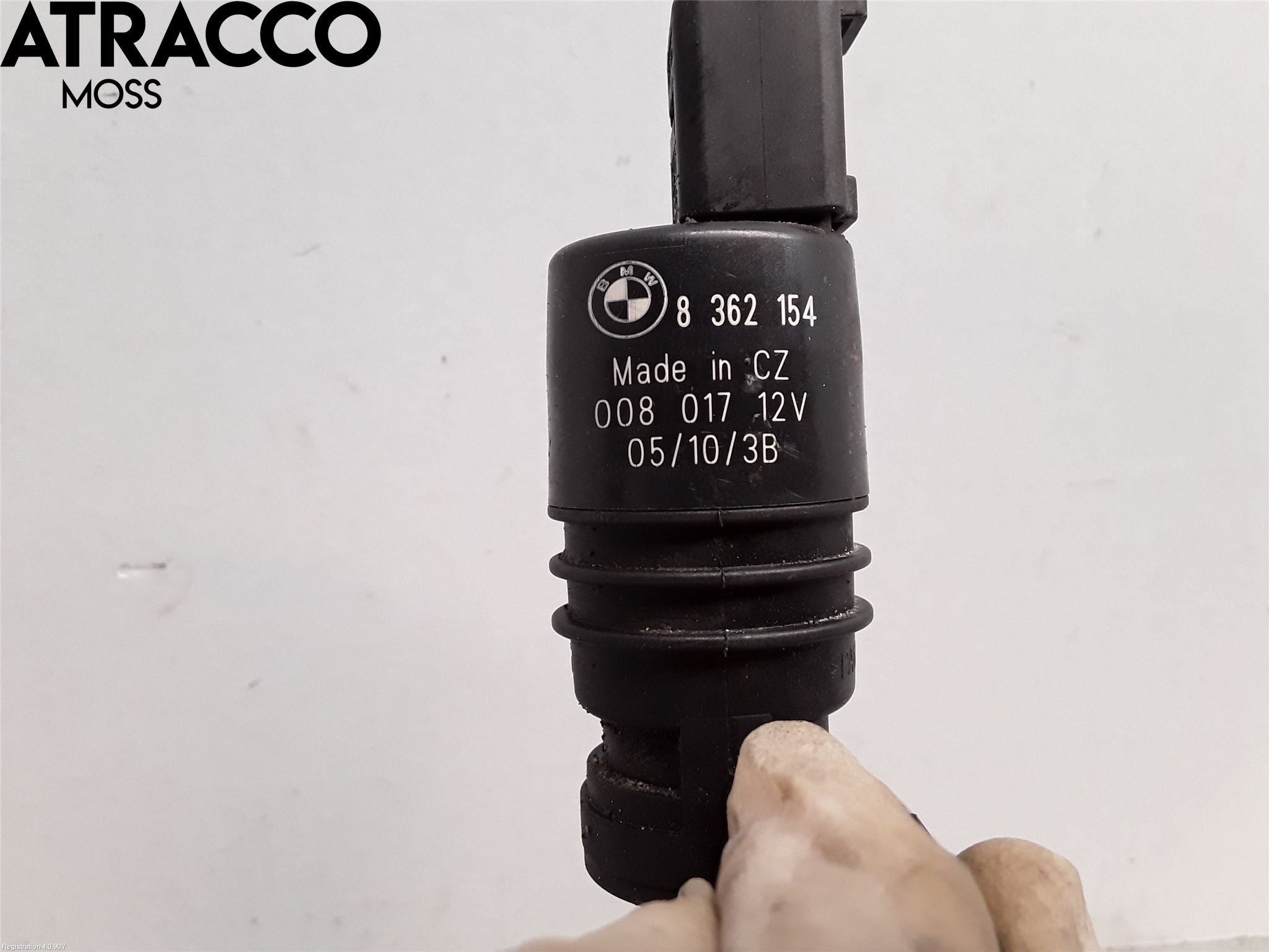 BMW 5 F10/F11/F18 09-17 Spylerpumpe Bakluke