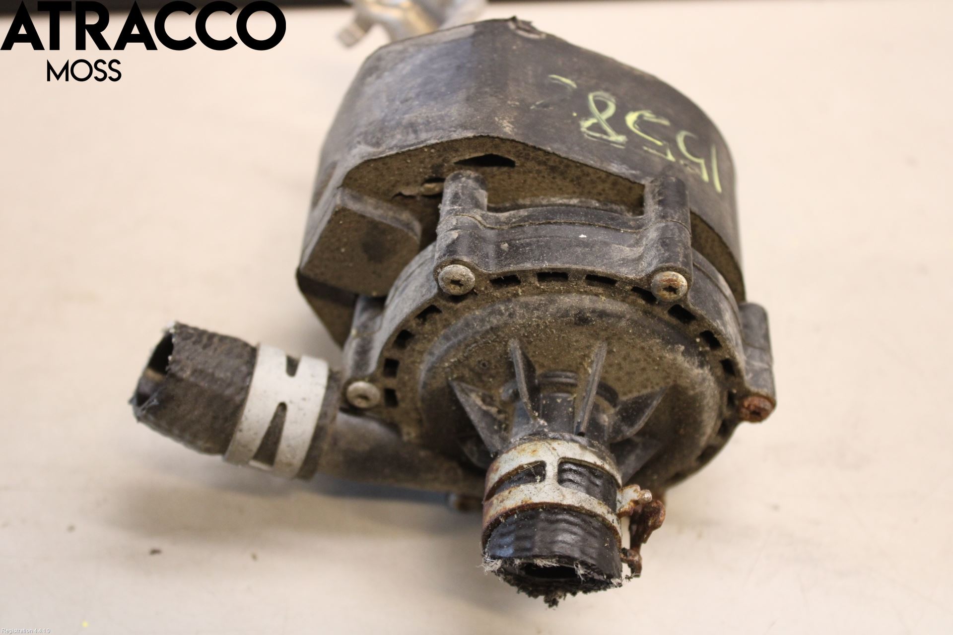 Tesla MODEL X 16- Vannpumpe