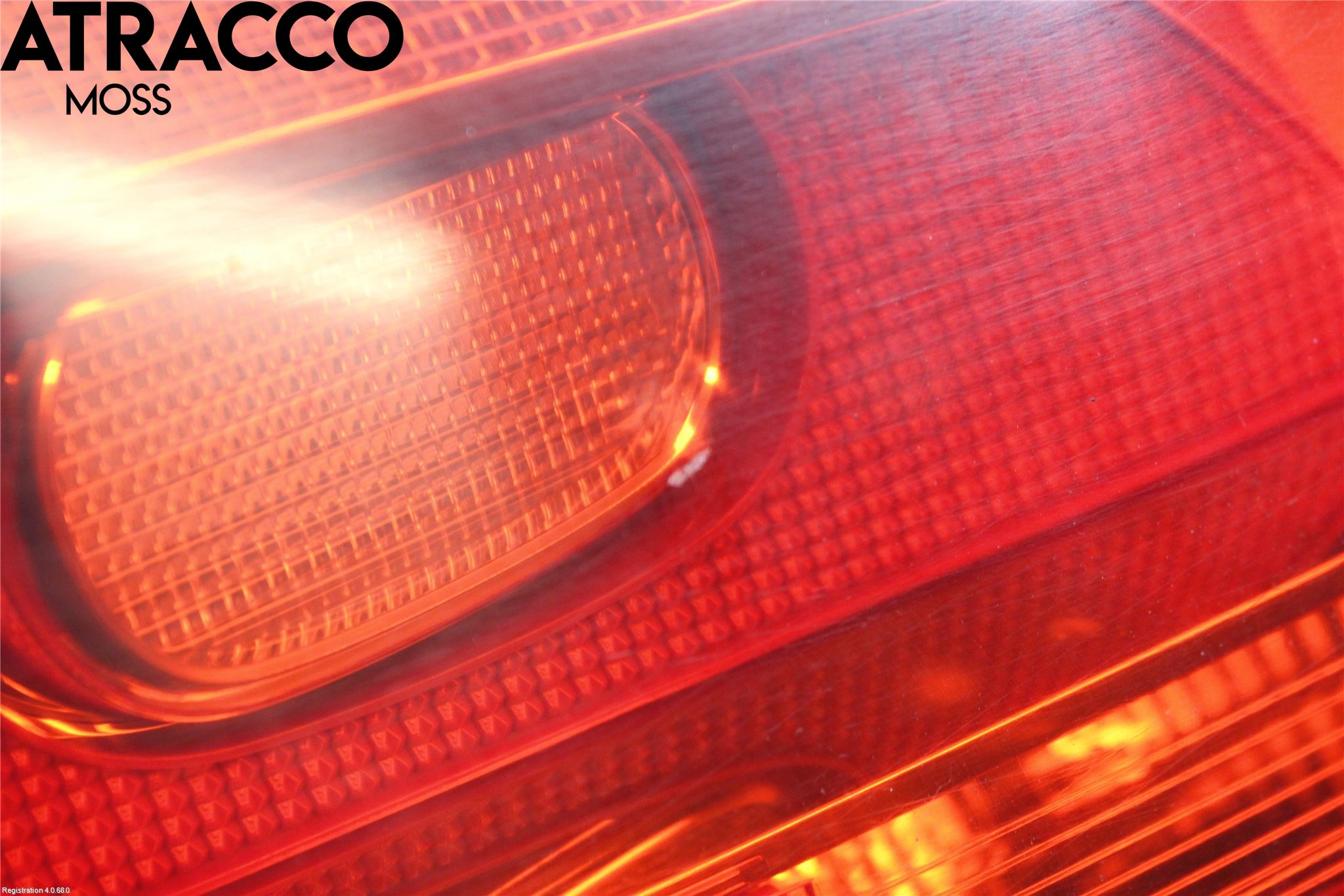 Volkswagen VW TOURAN 10-15 Baklykt Venstre  På Luke(Indre