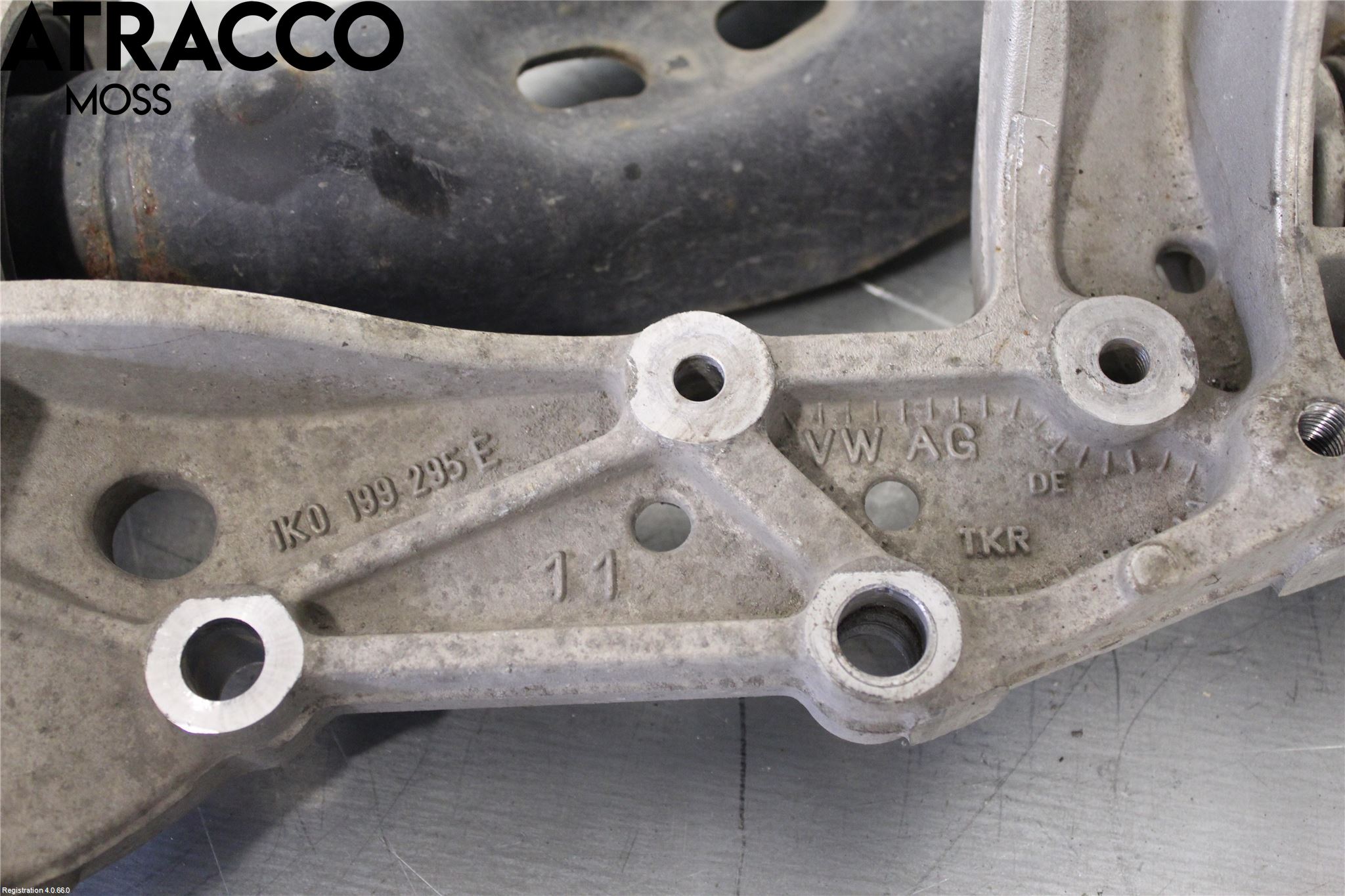 Volkswagen VW GOLF VI 09-13 Bærearm Foran Venstre Nedre