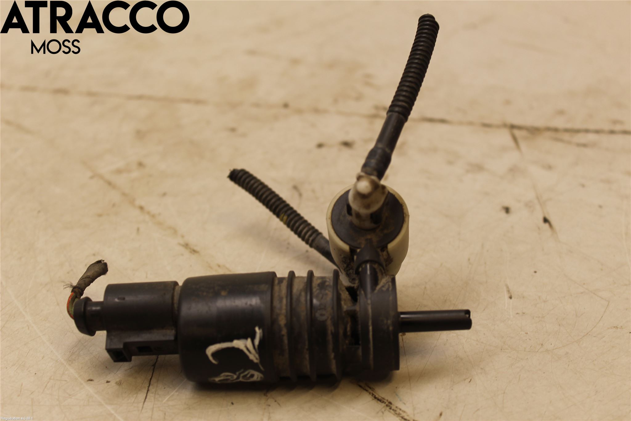 Volkswagen VW GOLF VI 09-13 Spylerpumpe Frontrute