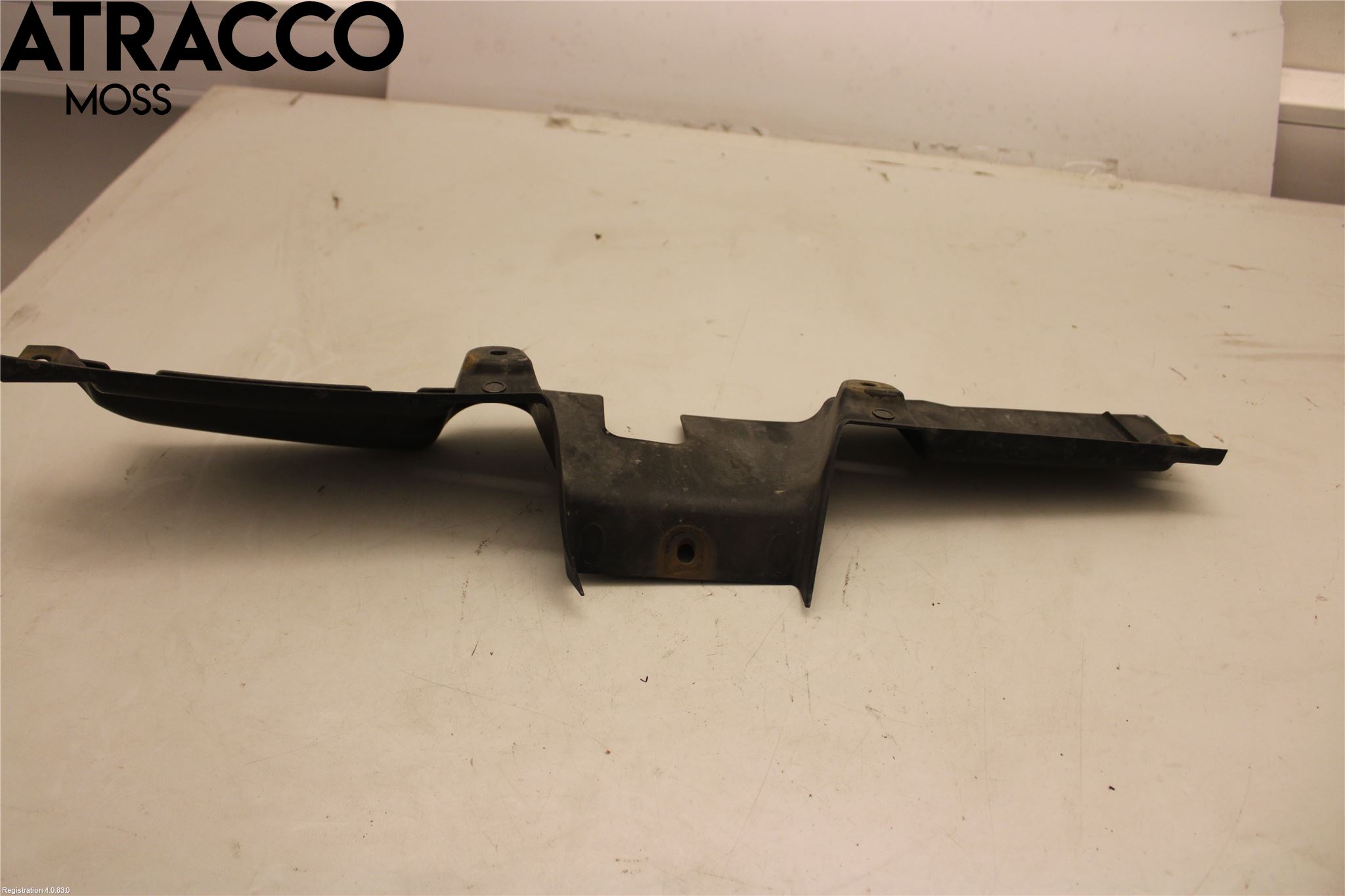 Mitsubishi OUTLANDER 07-12 Frontlykt Holder-Feste