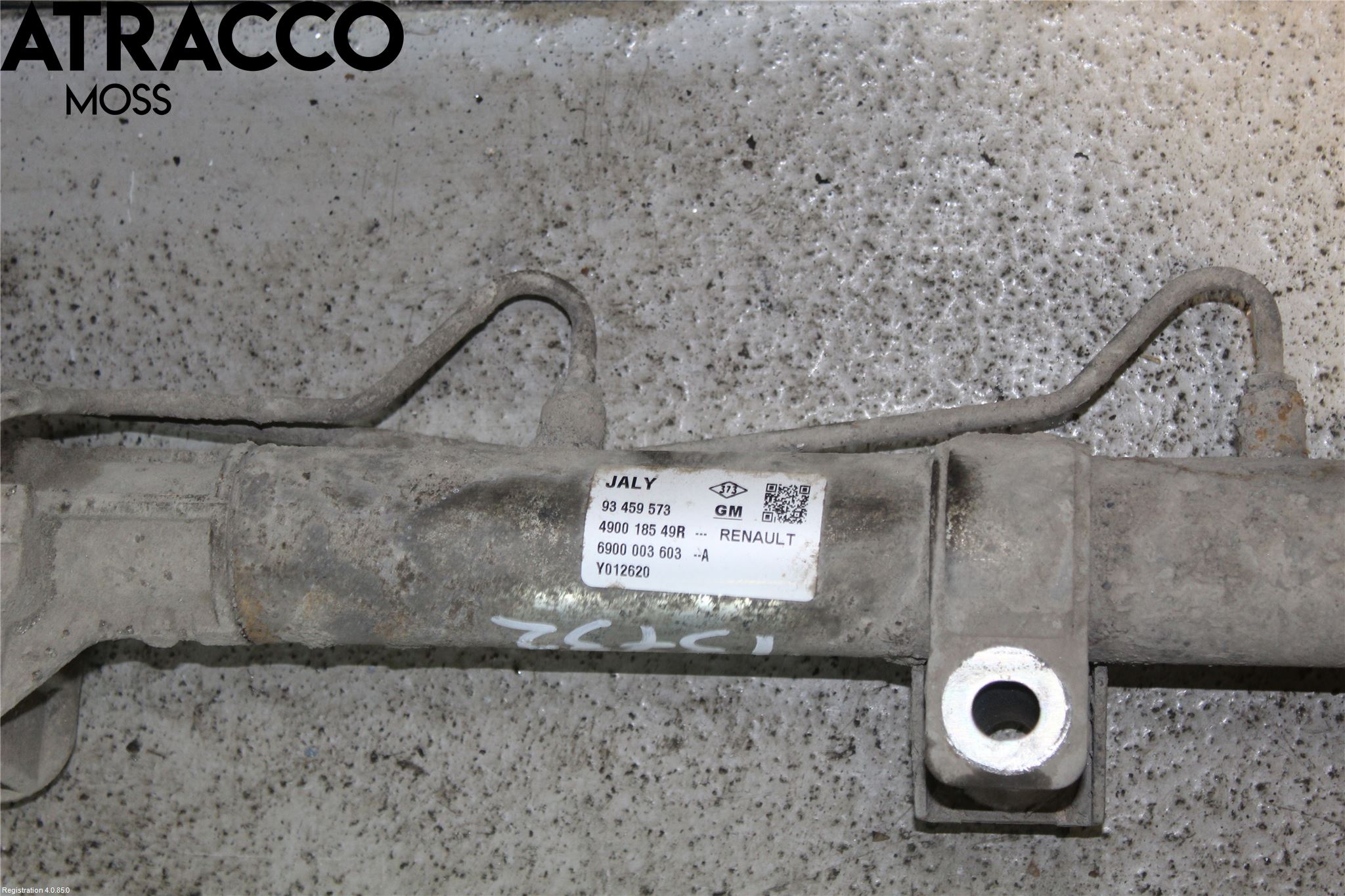 Renault TRAFIC/E-TECH 15- Servo Snekke - Tannstang