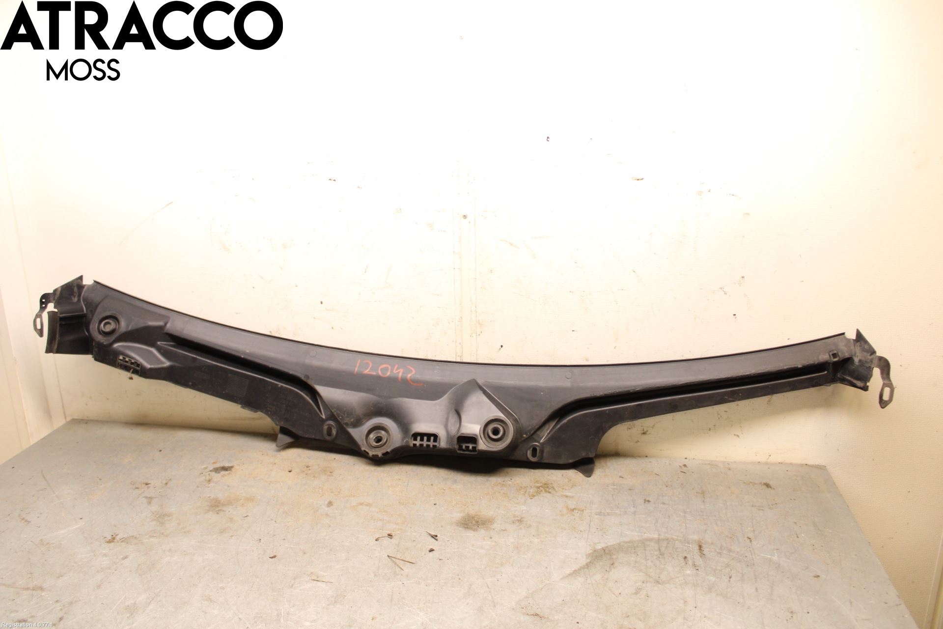 Mercedes-Benz MB E-KLASS (W213) 16-23 Visker Deksel-Grill-Under Frr