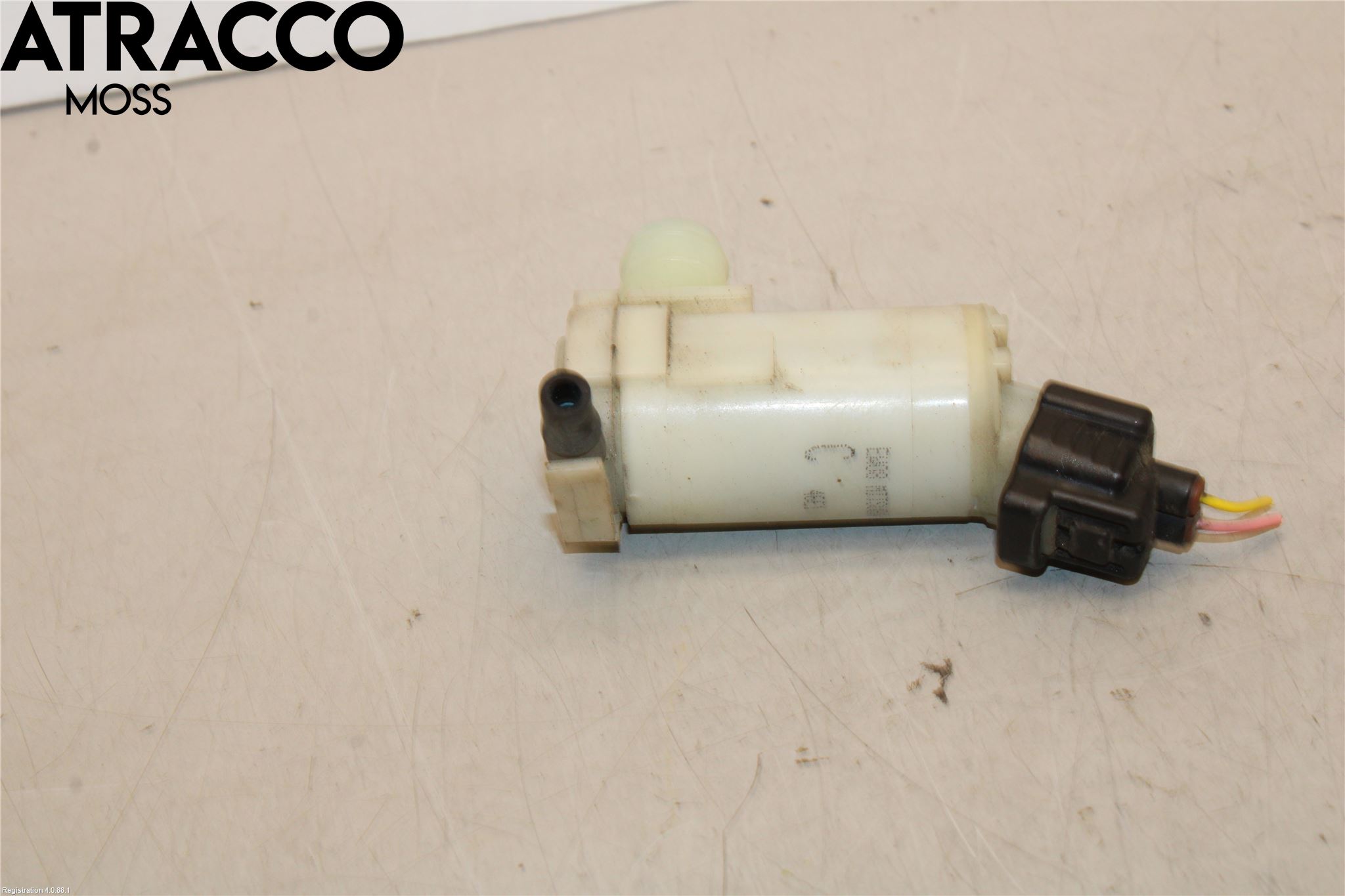 Suzuki SX4 S-CROSS 14-21 Spylerpumpe Frontrute