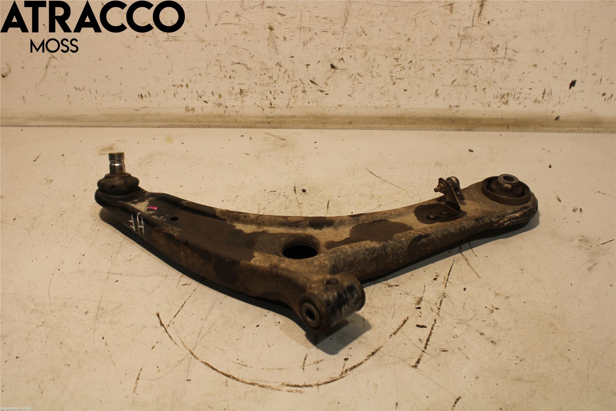 Mitsubishi ECLIPS CROSS Bærearm Foran Høyre Nedre