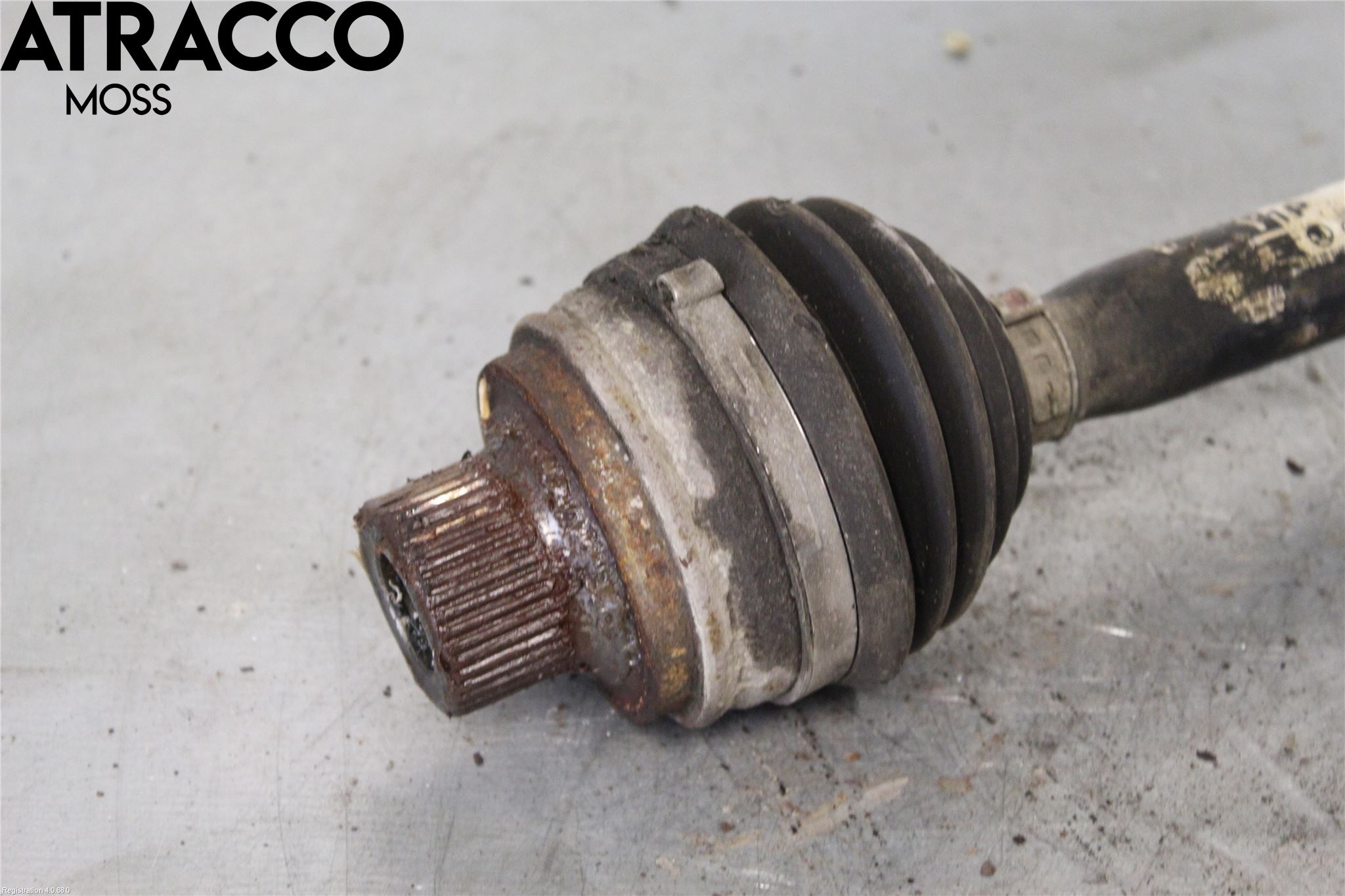 Audi A4/S4 08-11 Drivaksel Foran Kompl Høyre