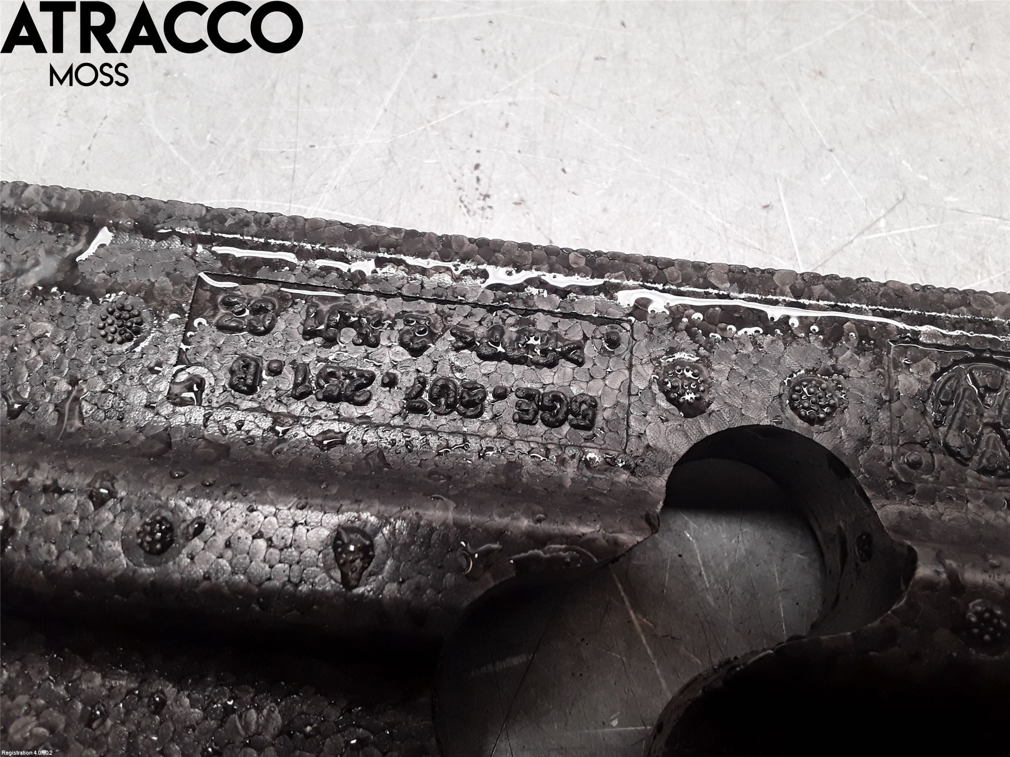 Volkswagen VW GOLF / E-GOLF VII 13-20 Støtfanger Bak Demper