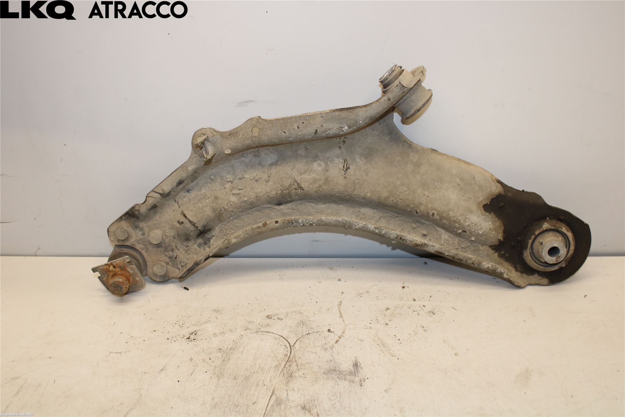 Nissan NV250 20-22 Bærearm Foran Venstre Nedre