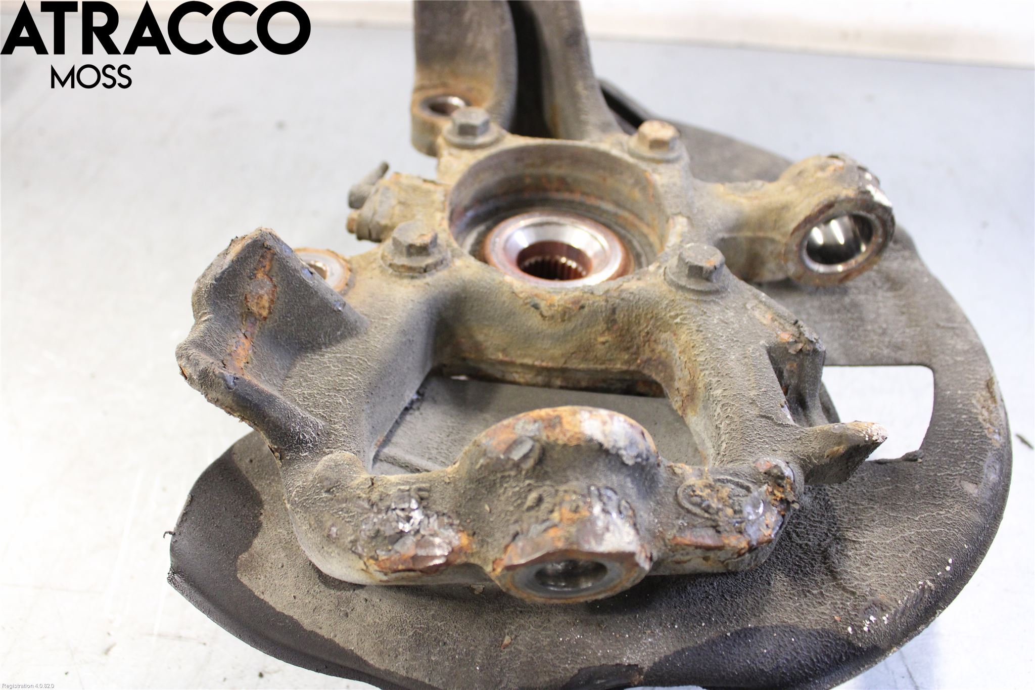 Landrover LAND ROVER DISCOVERY 4 10-16 Spindel Vf