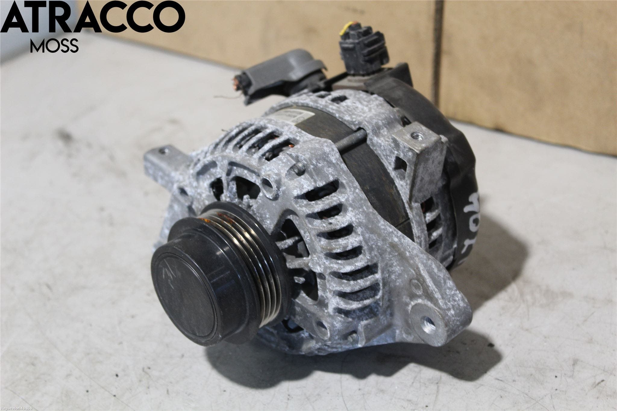 Toyota YARIS XP130 12-14 Dynamo