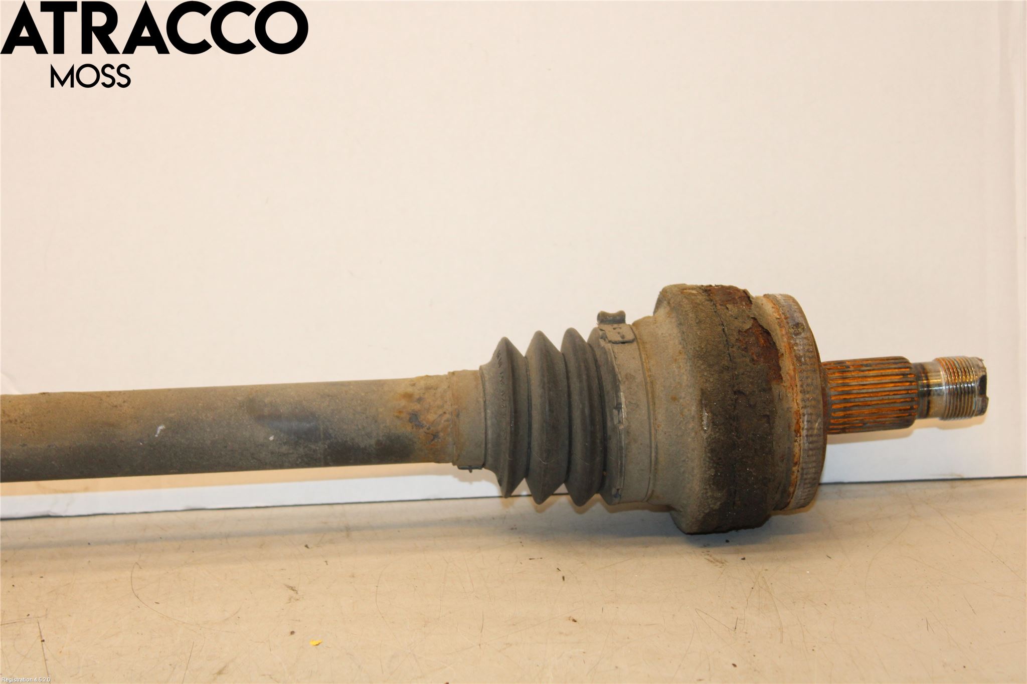 Mercedes-Benz MB C-KLASS (W204) 07-15 Drivaksel Bak Kompl Venstre