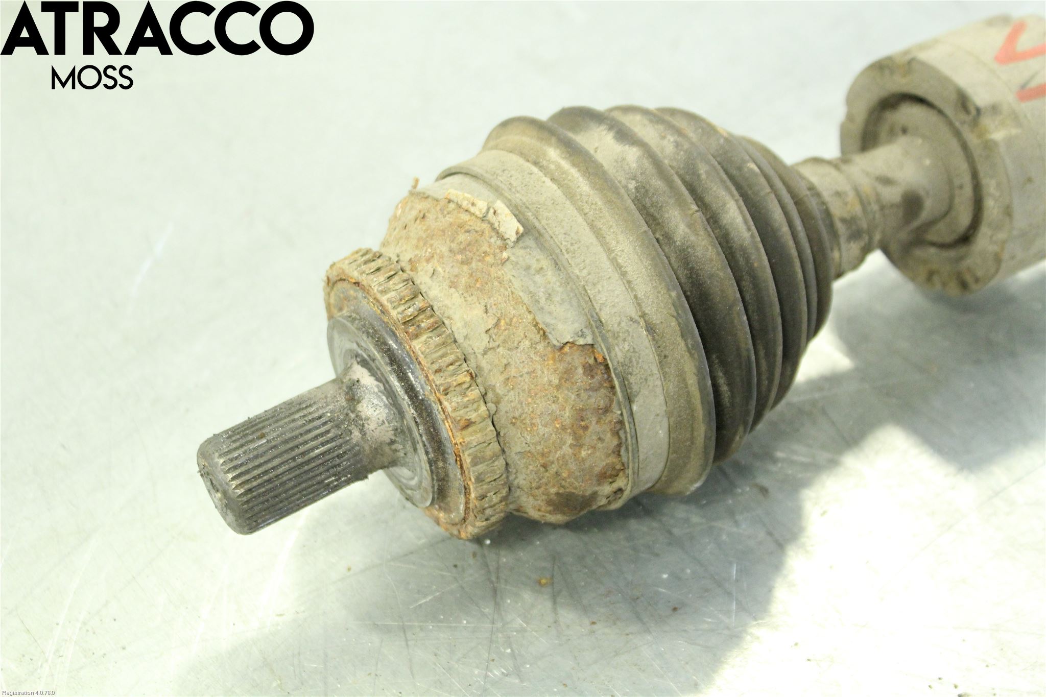 Volvo XC70 05-07 Drivaksel Foran Kompl Venstre