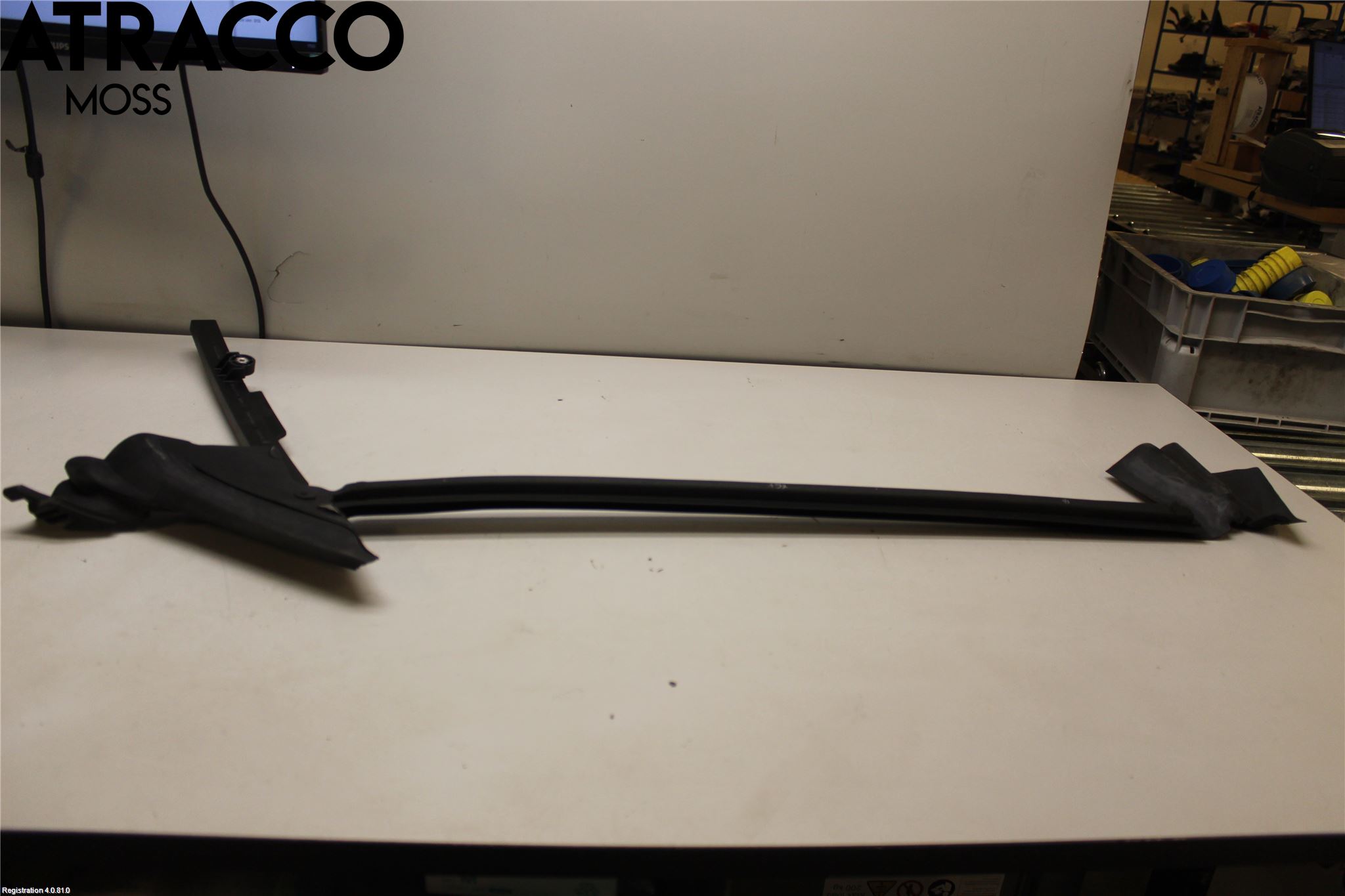 Porsche TAYCAN 20- List Venstre Side