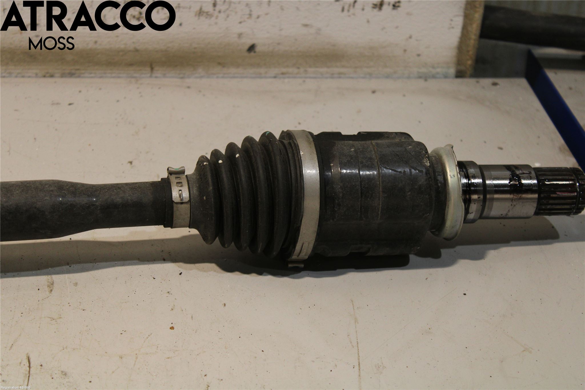 Toyota C-HR 16-23 Drivaksel Foran Kompl Høyre