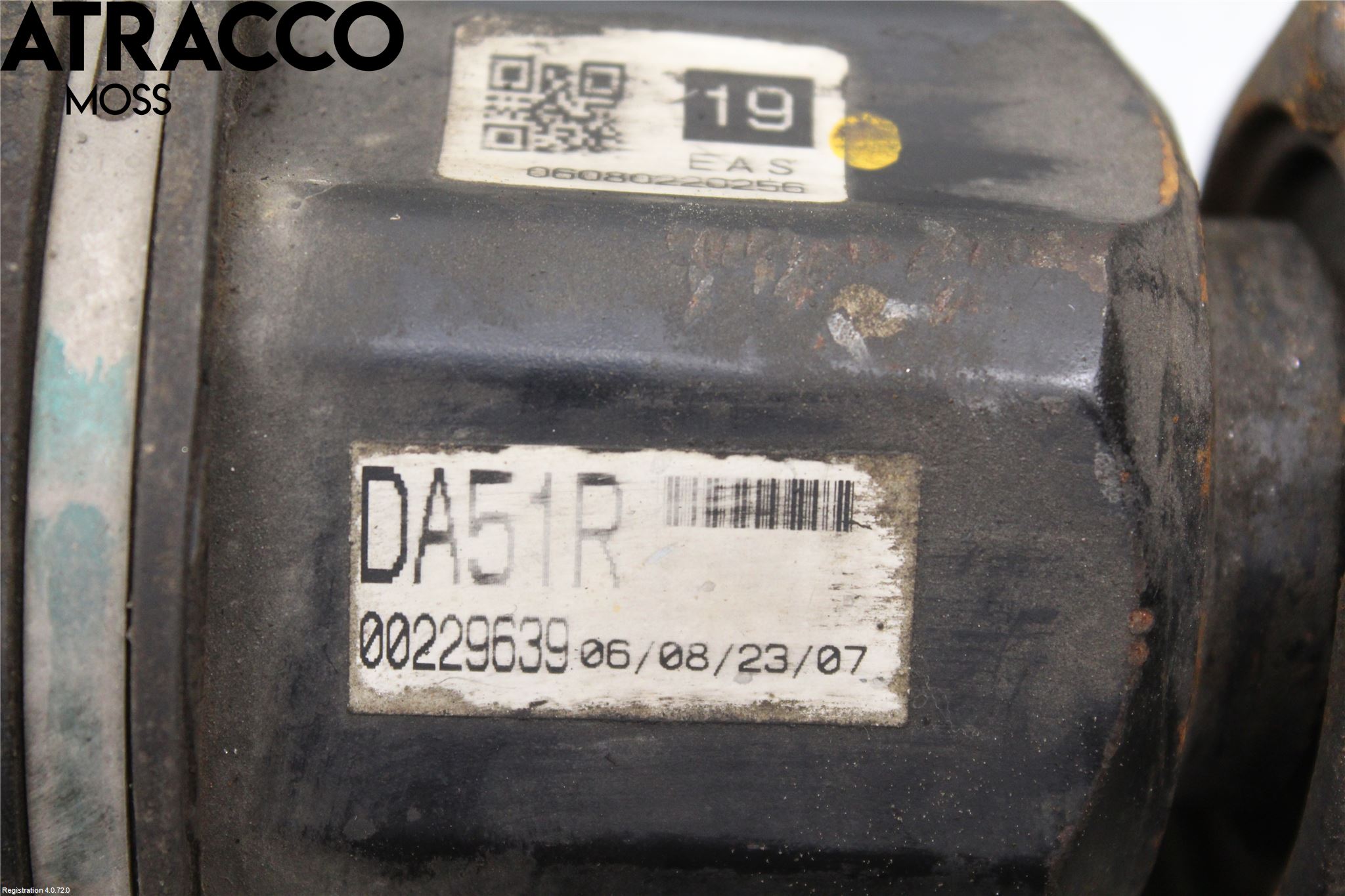 Toyota RAV 4 06-12 Drivaksel Foran Kompl Høyre