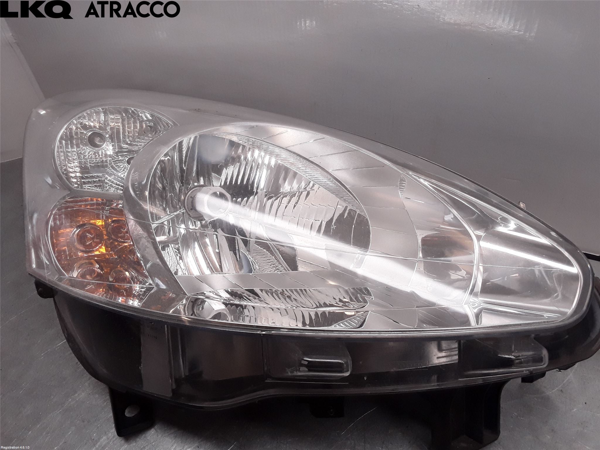 Peugeot EXPERT 07-14 Frontlykt Venstre