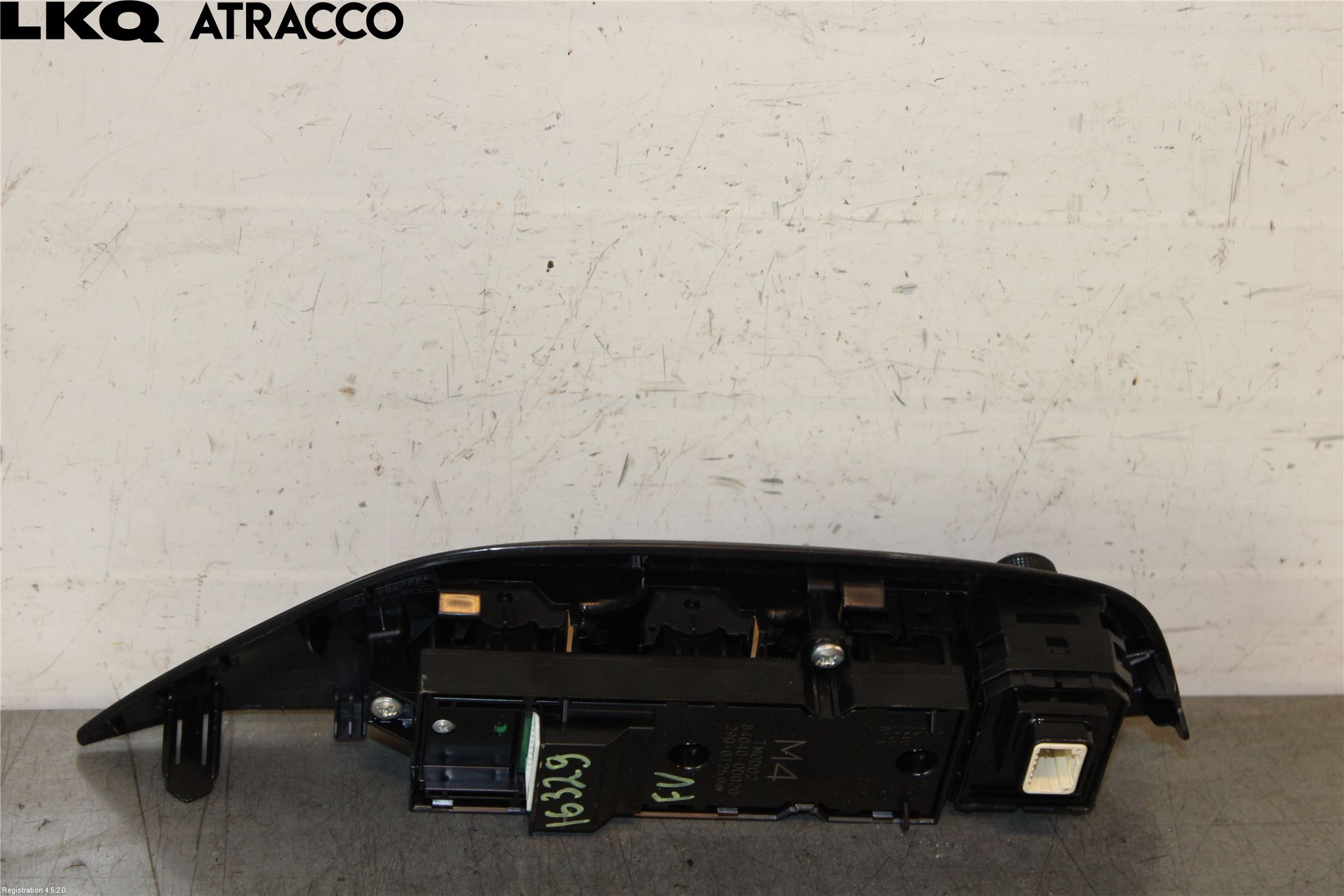 Toyota YARIS CROSS XP21 21- Bryter Vindusheis