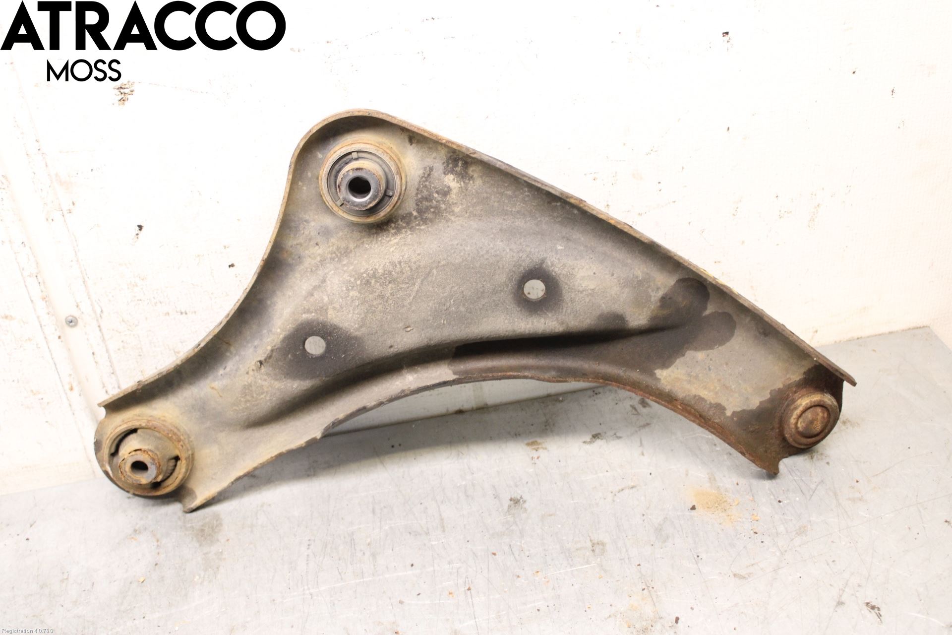 Nissan LEAF 11-17 Bærearm Foran Venstre Nedre