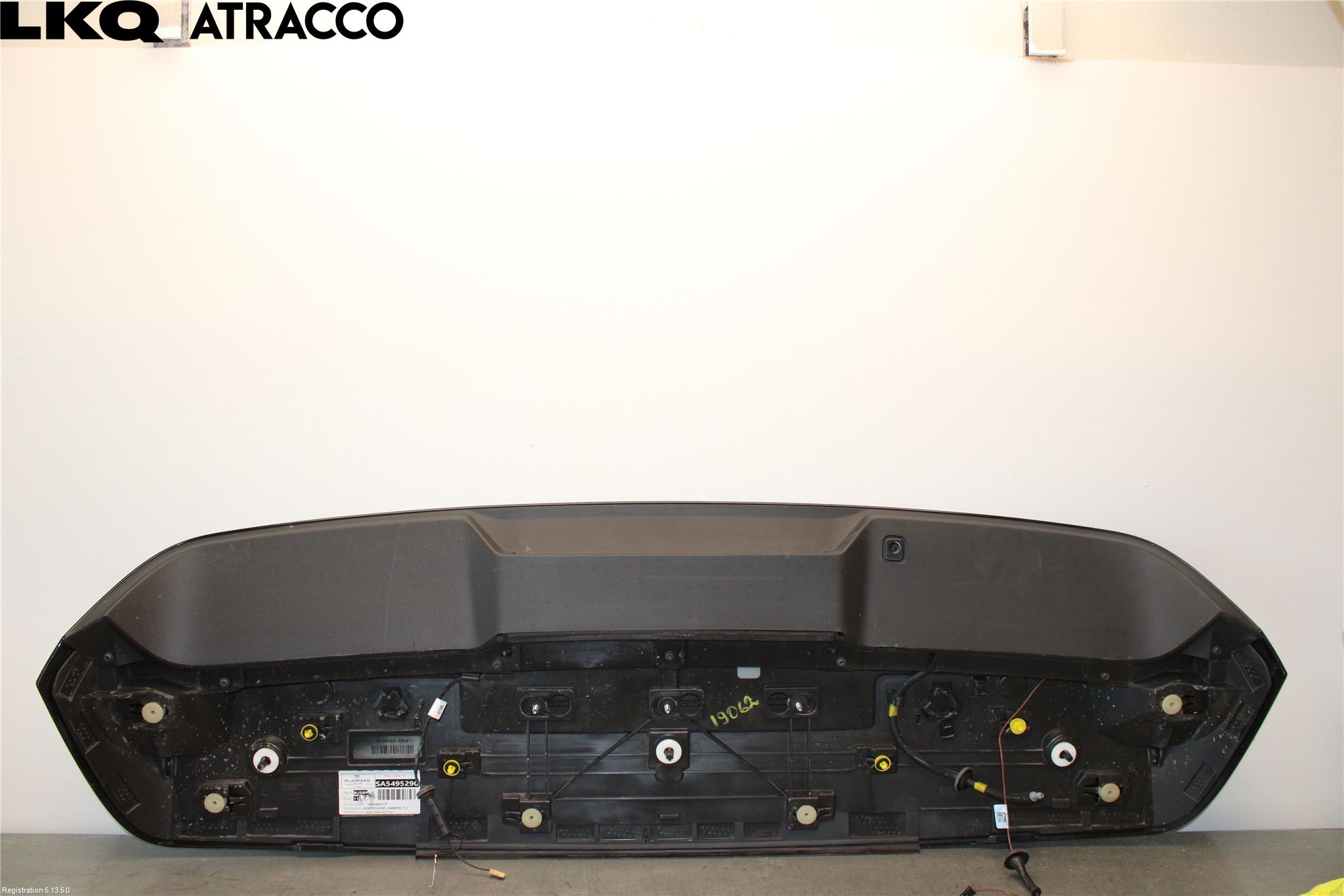 Volvo EX40 25- Spoiler Bakluke