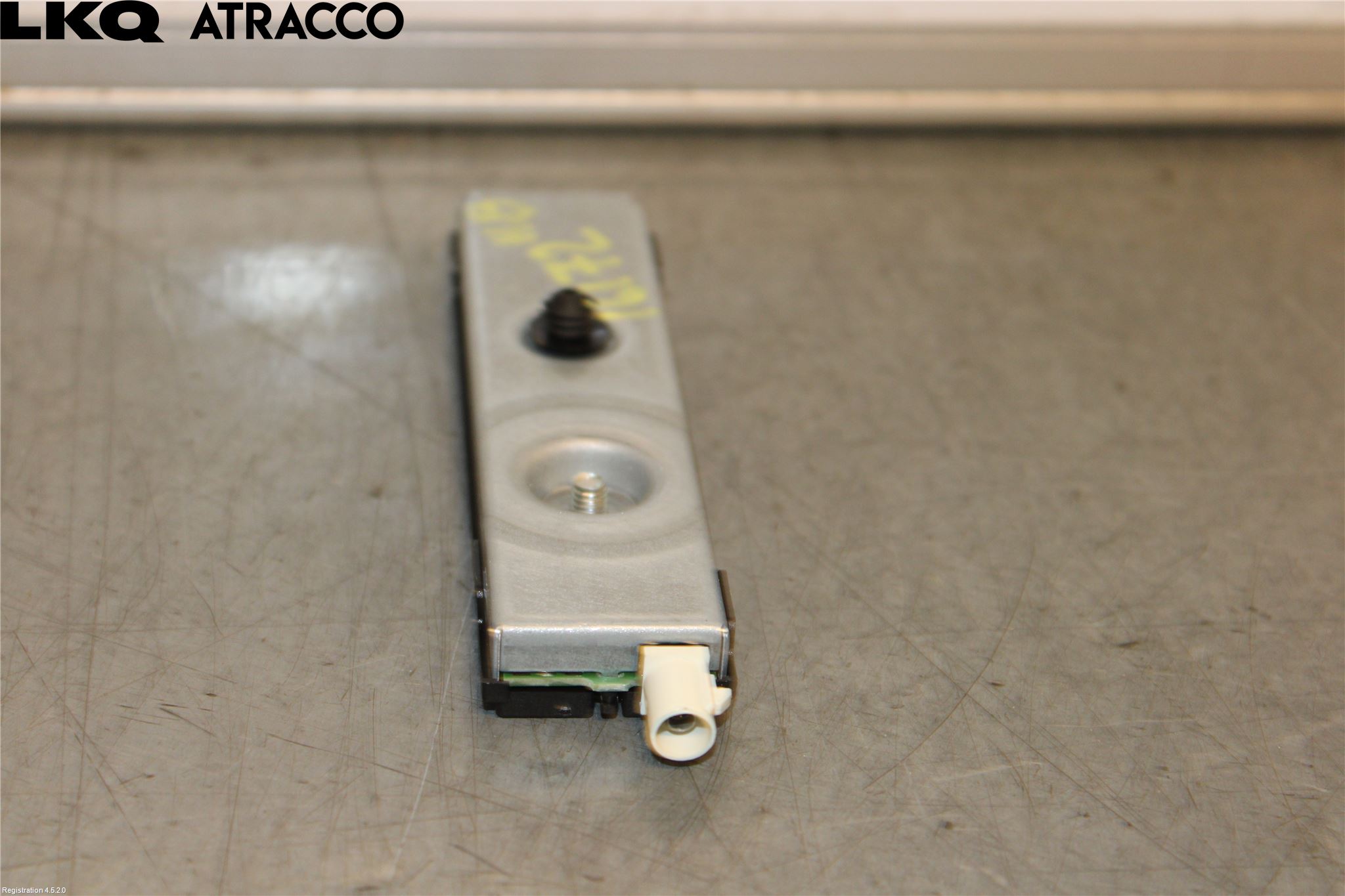 Mercedes-Benz MB ML/GLE-KLASS (W166) 12-18 Stereo Antenneforsterker