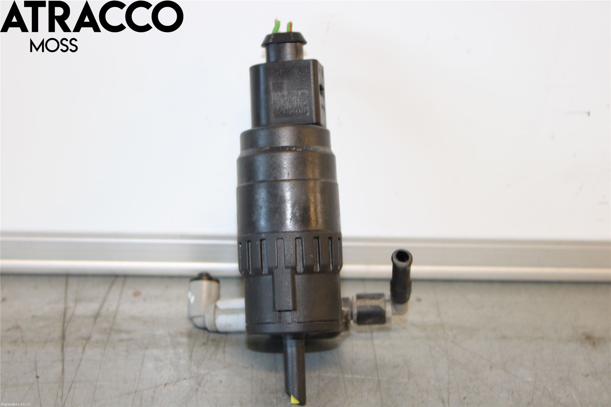 Skoda SUPERB 09-15 Spylerpumpe Frontrute