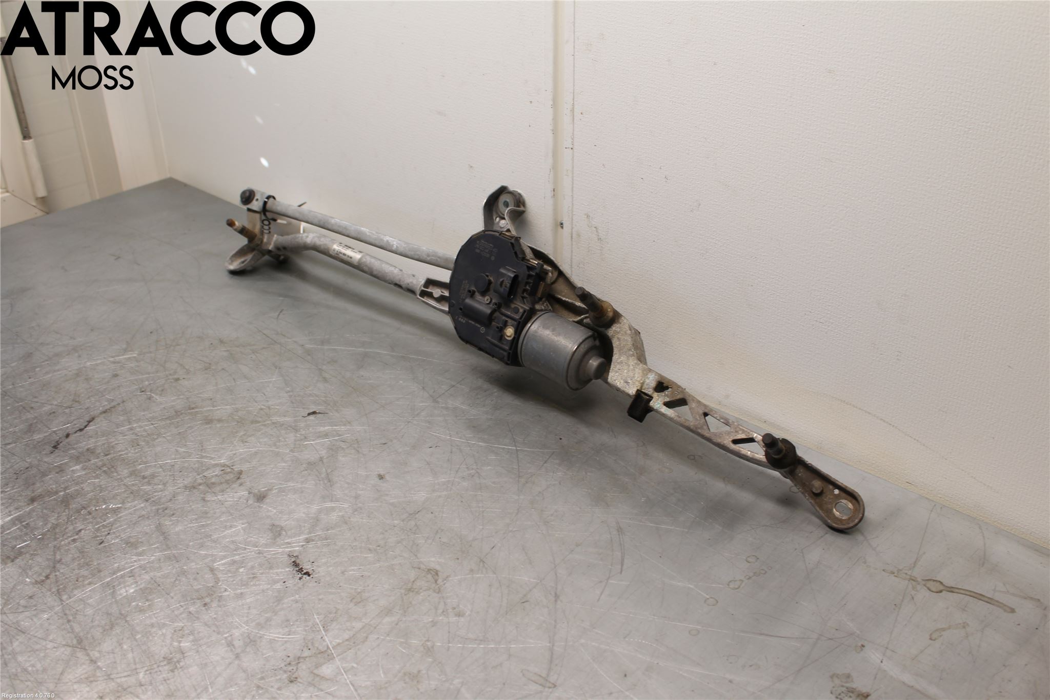 Mercedes-Benz MB C-KLASS (W204) 07-15 Viskermotor Frontrute