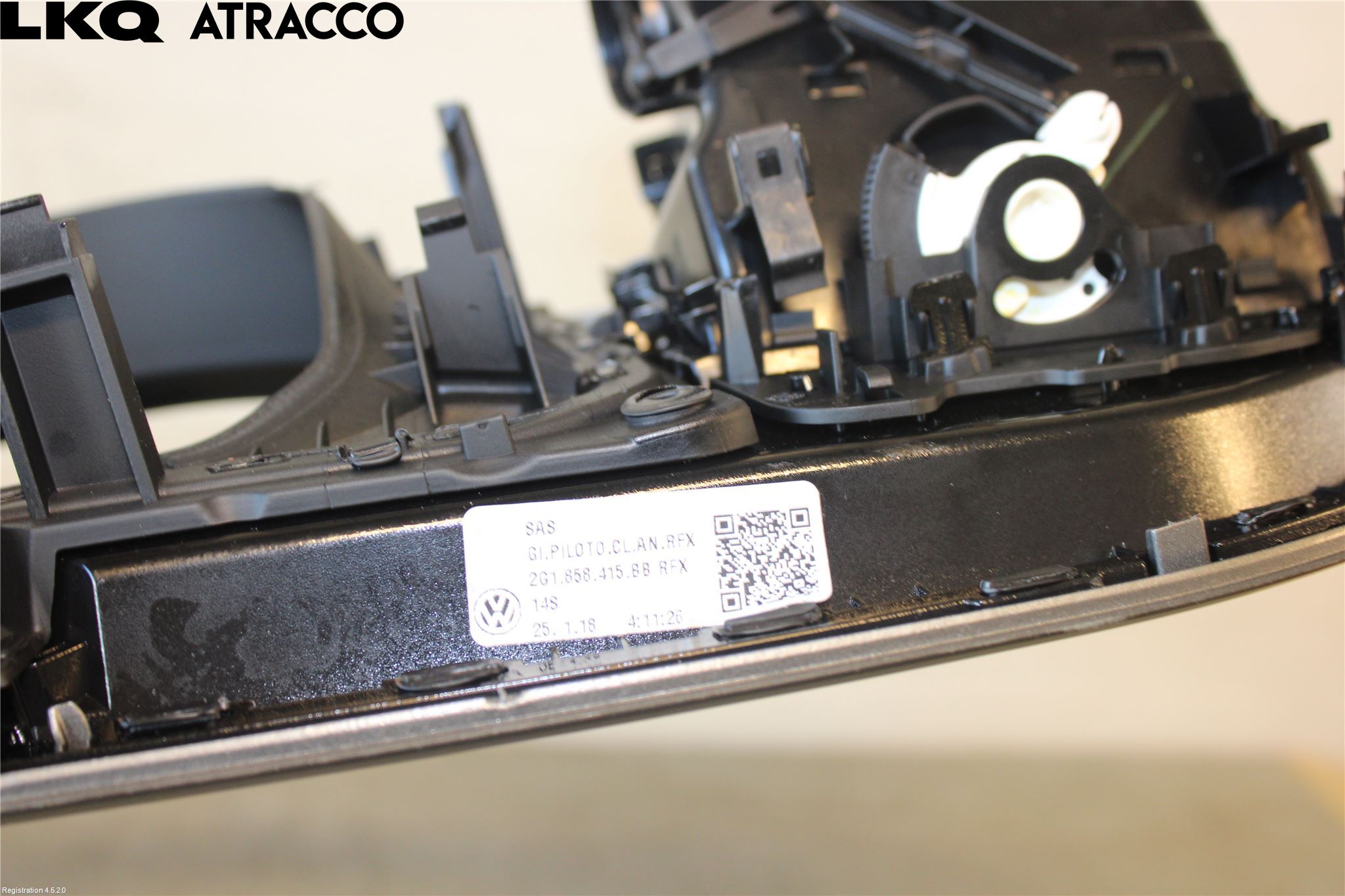 Volkswagen VW POLO VI 18->> Instrument Ramme