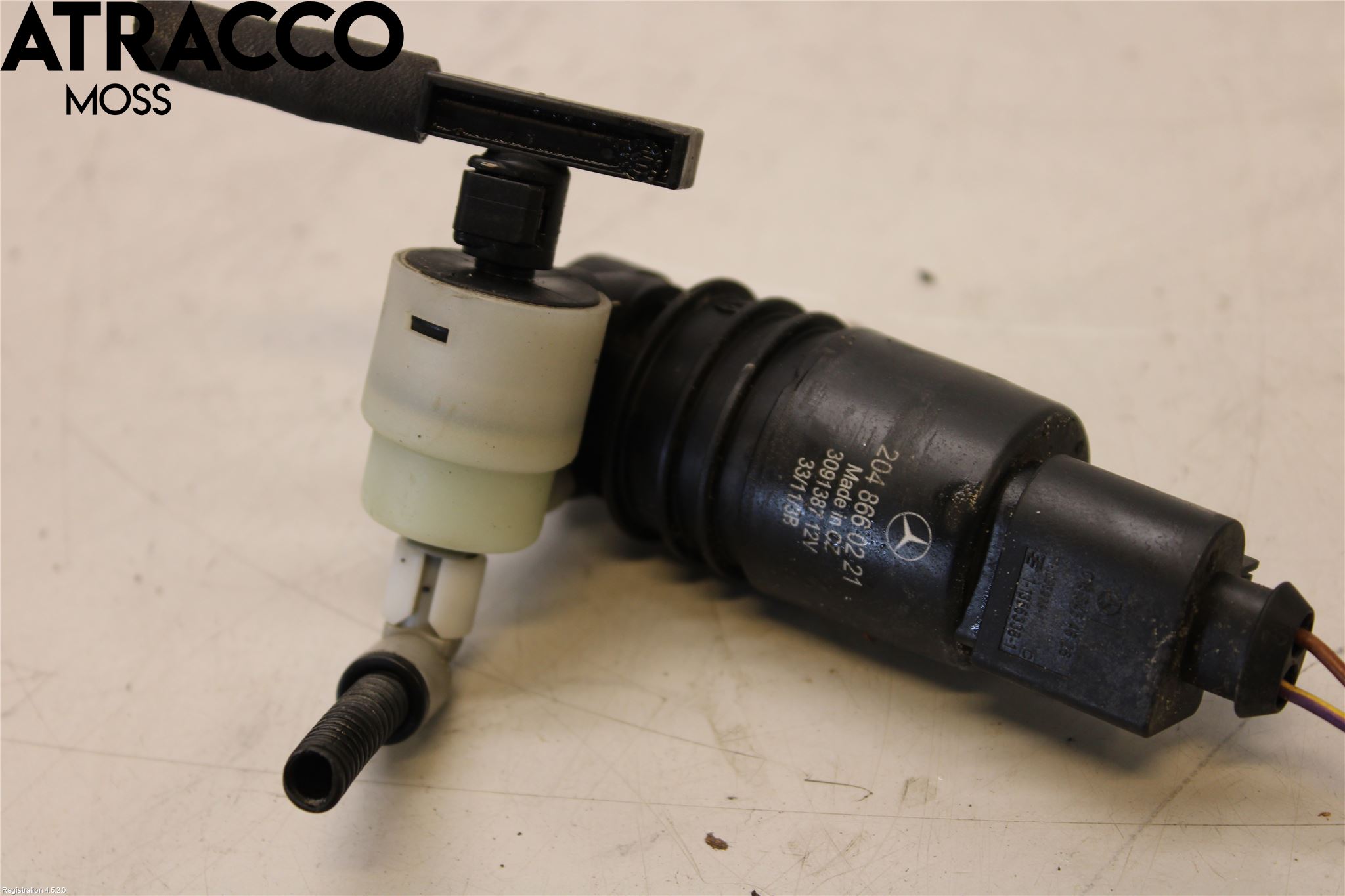 Mercedes-Benz MB C-KLASS (W204) 07-15 Spylerpumpe Frontrute