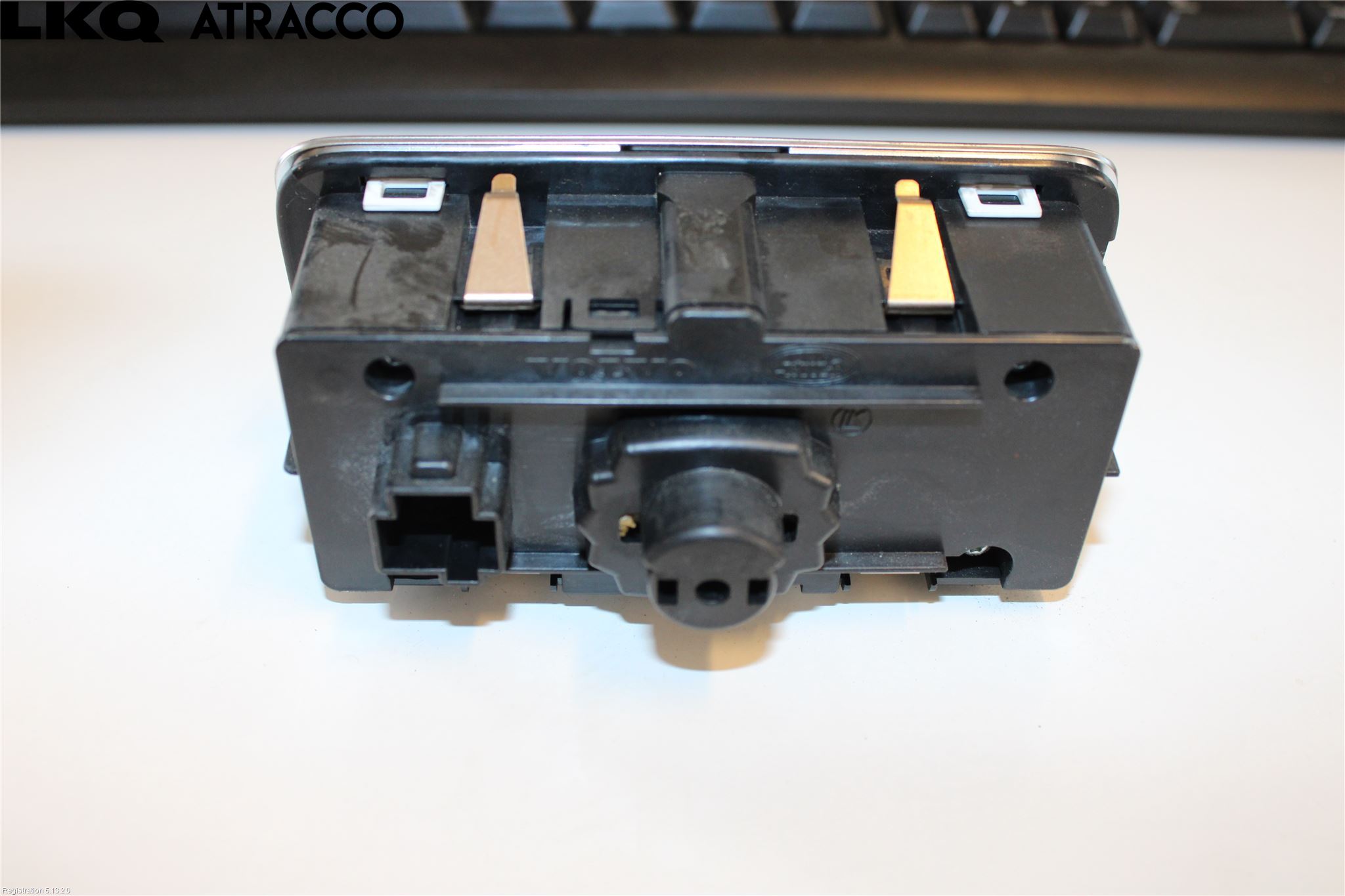 Volvo S60 14-18 Bryter Hovedlys
