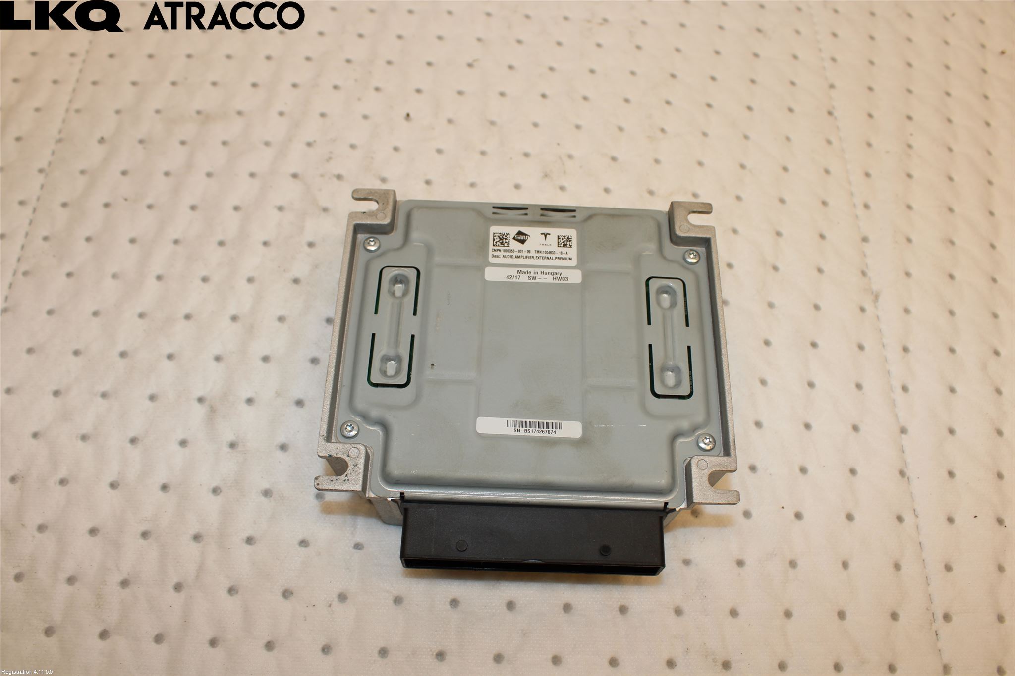 Tesla MODEL S 13- Stereo Forsterker