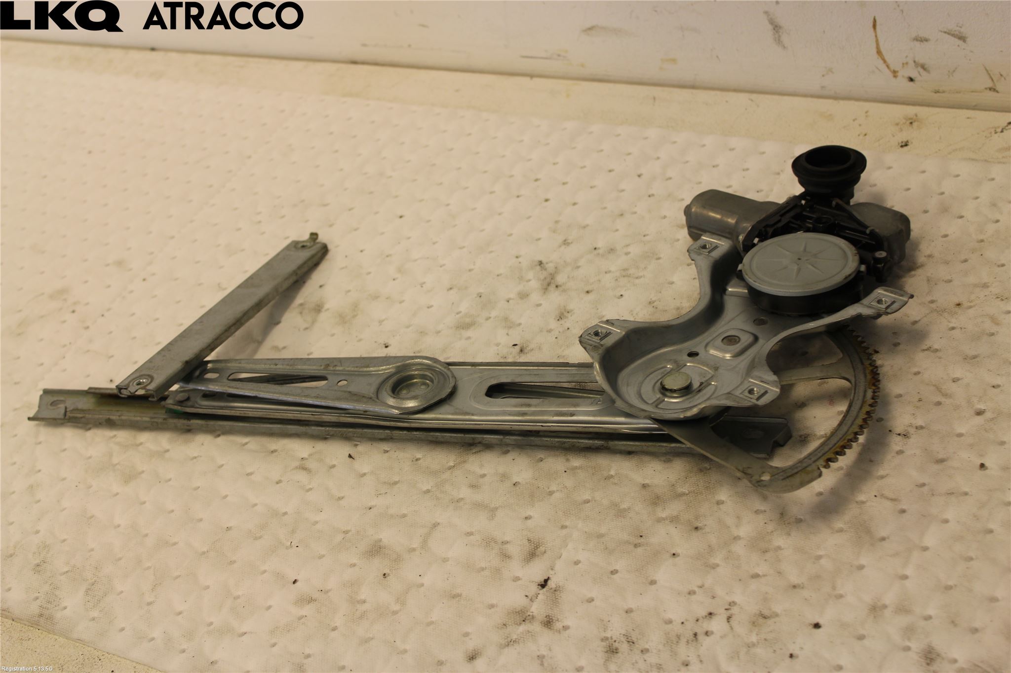 Toyota YARIS XP130 12-14 Vindusheis El Komp