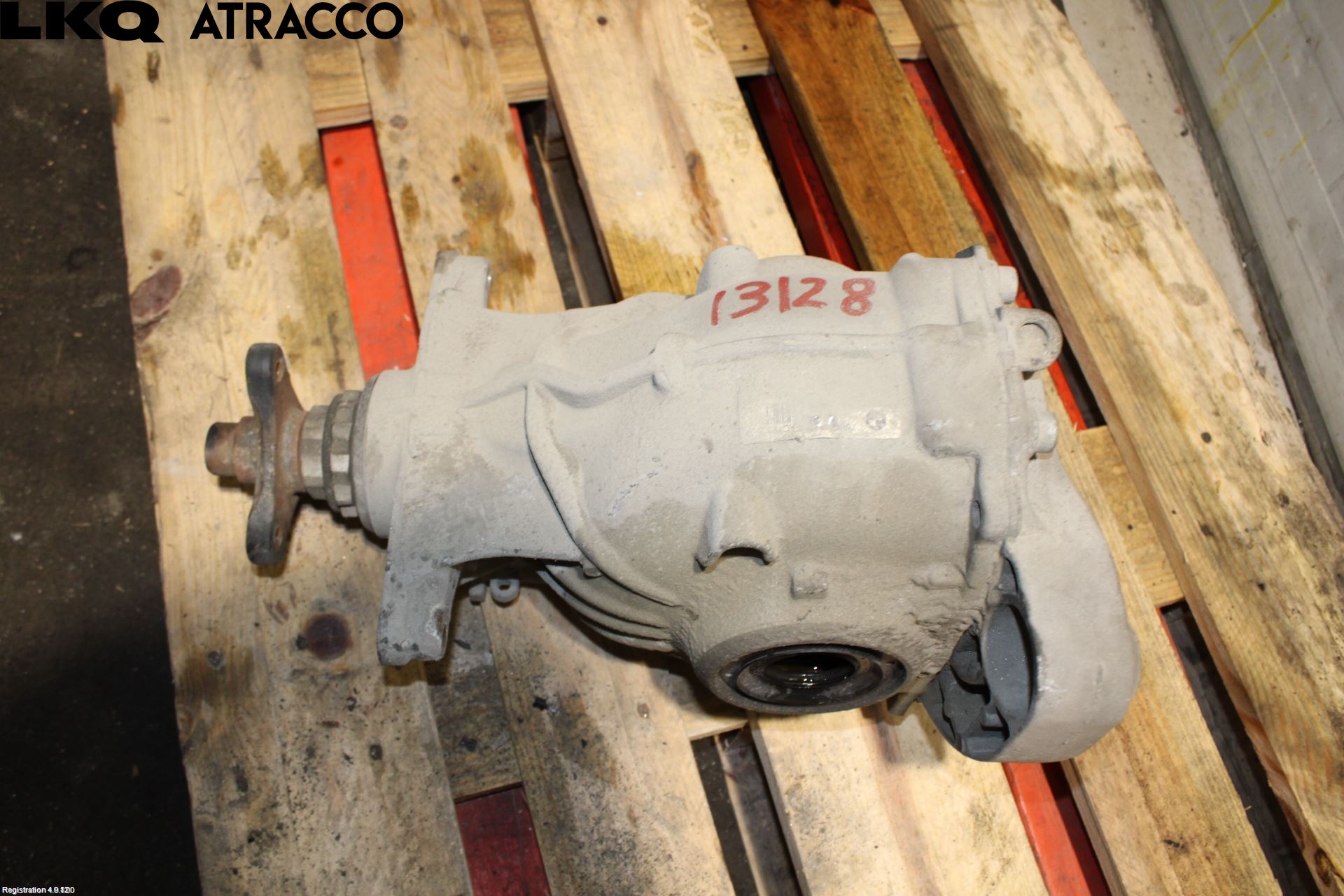 BMW 5 F10/F11/F18 09-17 Bakaksel Kardang Bak -Diff