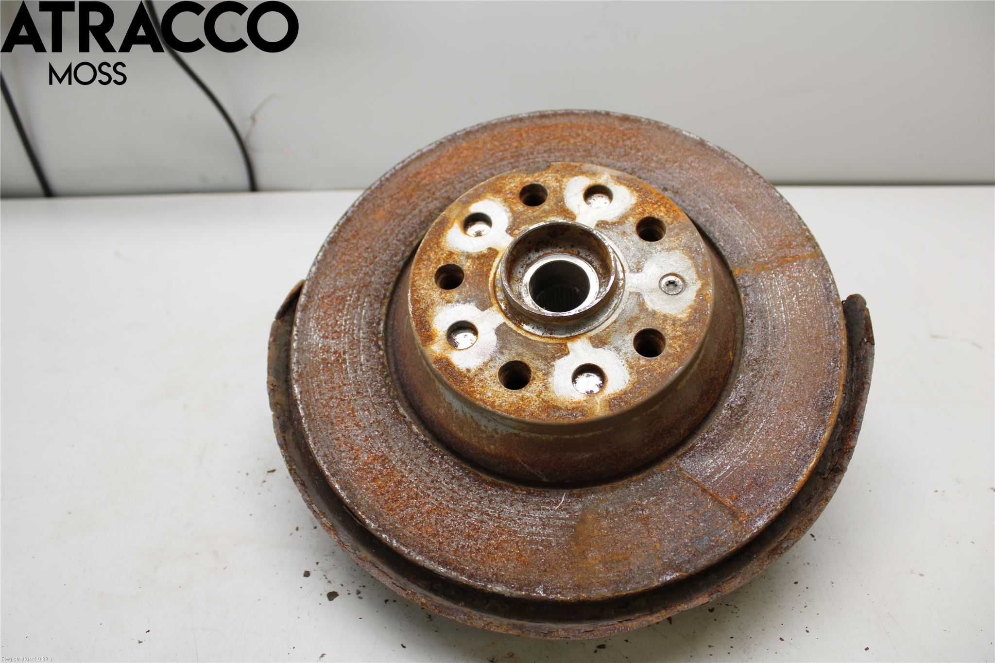 Volkswagen VW PASSAT 15-19 Spindel Vb