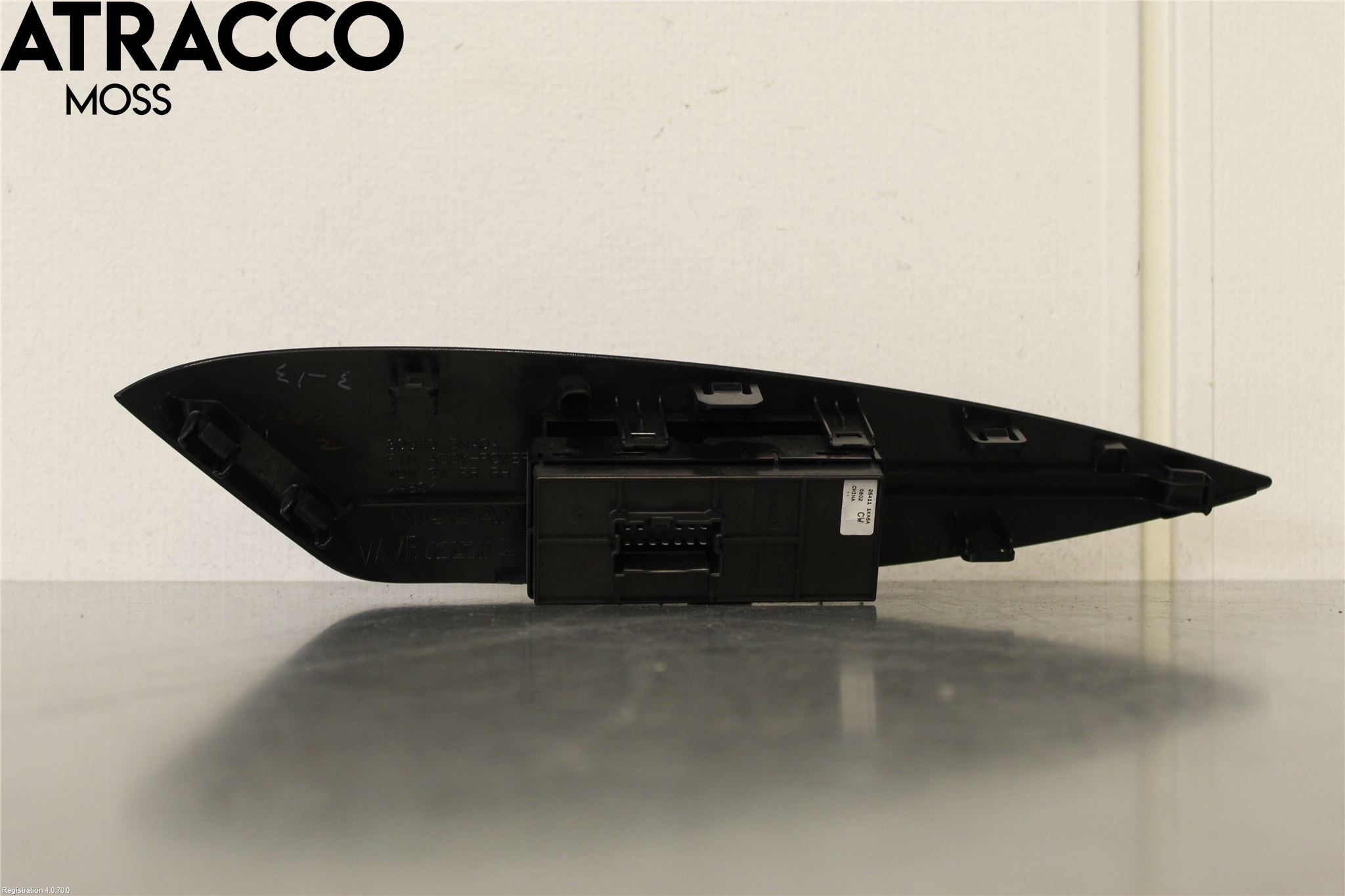 Nissan LEAF 11-17 Bryter Vindusheis