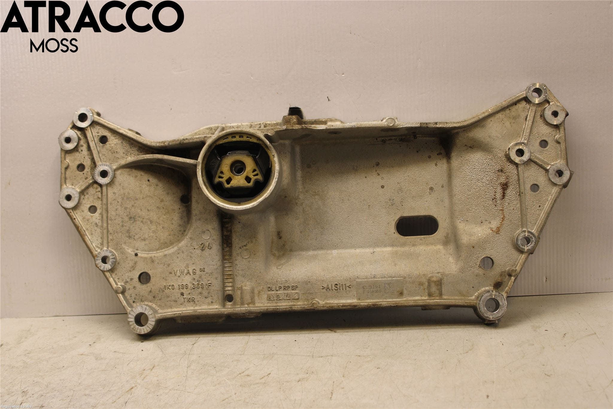 Volkswagen VW GOLF VI 09-13 Forstillingsbjelke(Tvergående)